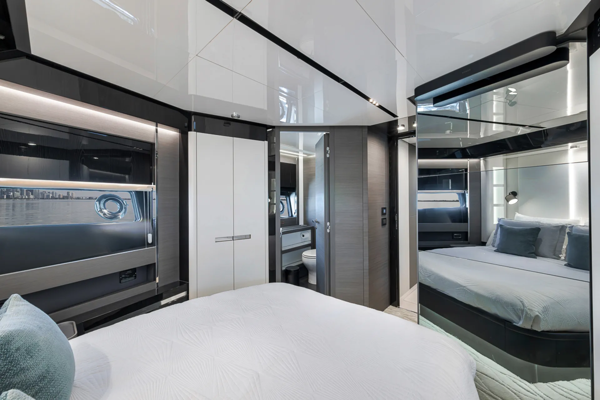 Azimut s8 in Miami, FL — photo 3
