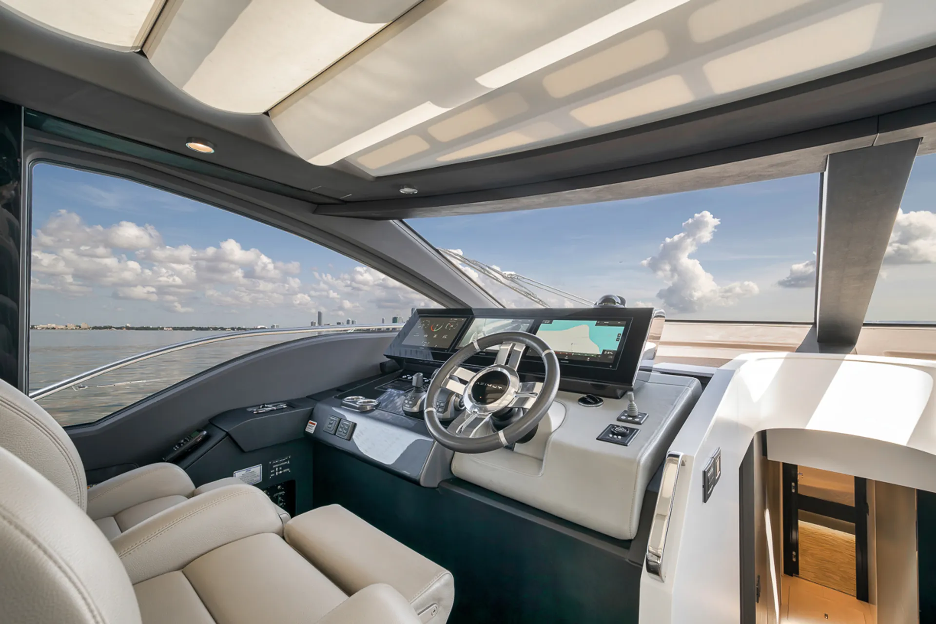 Enjoy Miami In Luxury 80ft Azimut S8 Mega Yacht