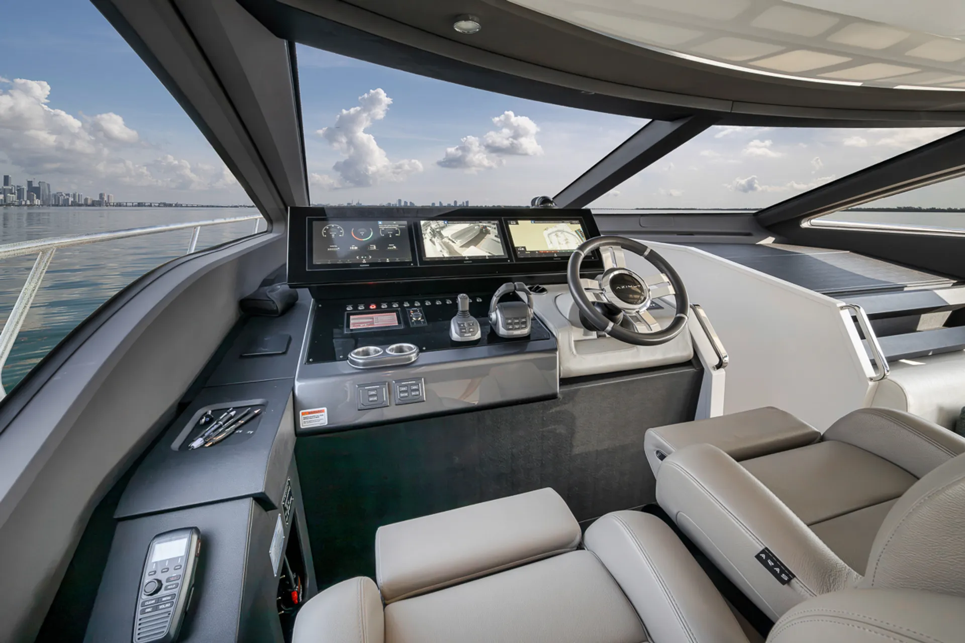 Enjoy Miami In Luxury 80ft Azimut S8 Mega Yacht
