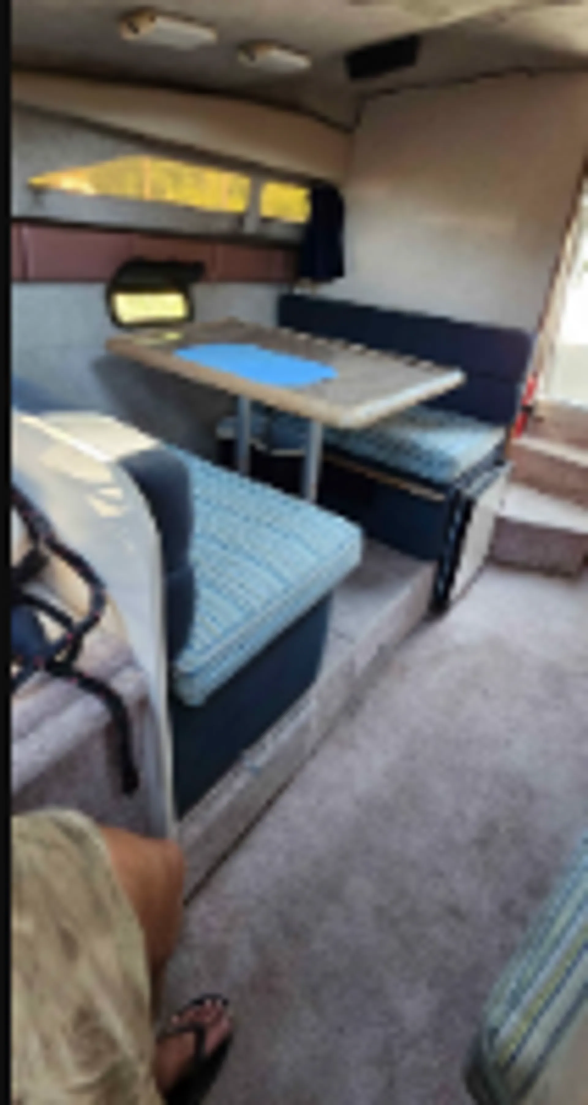 BAYLINER 2655 CIERA SUNBRIDGE in Kent, WA — photo 4