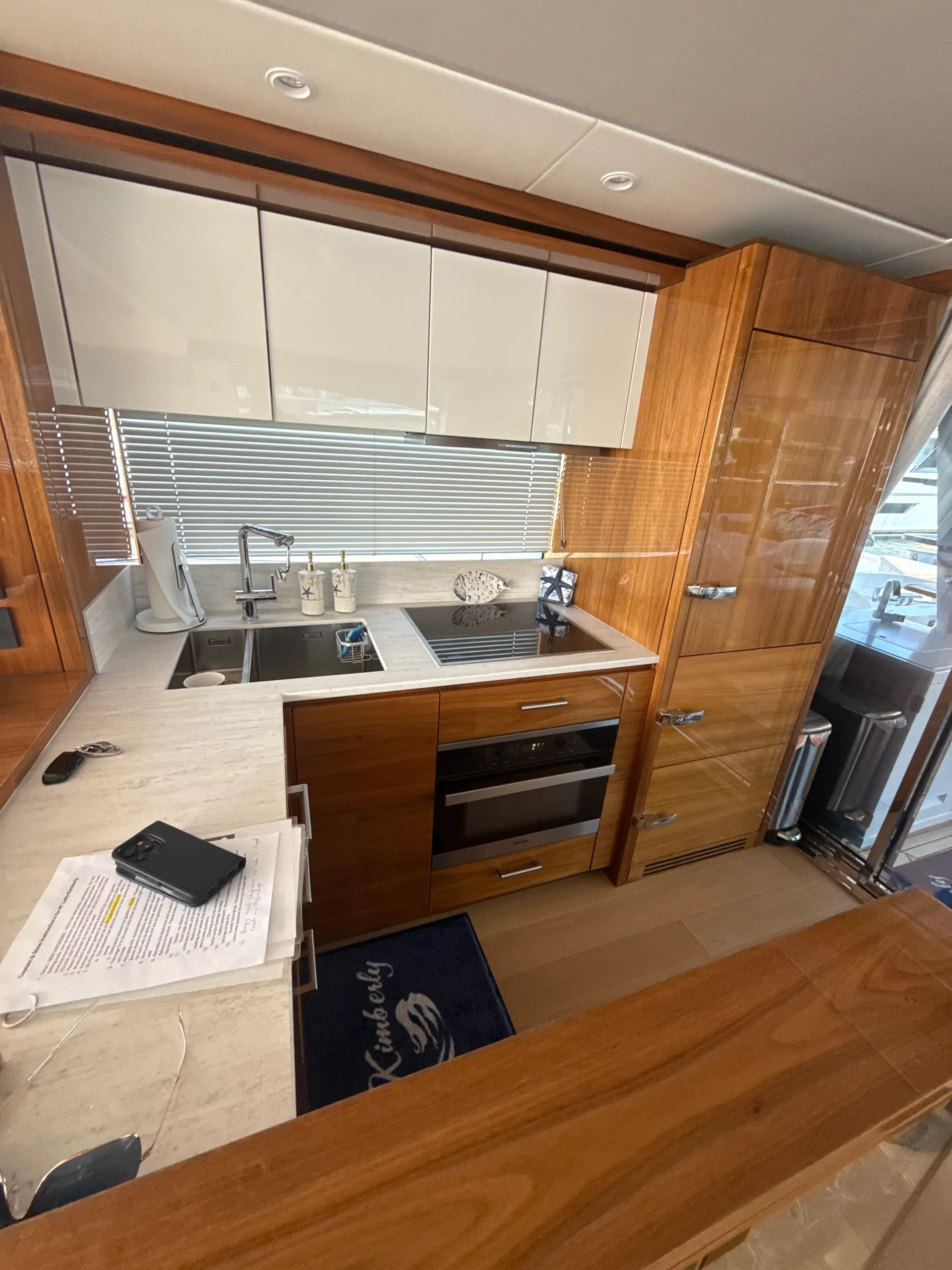 Sunseeker 70 Manhattan Fly  in West Palm Beach, FL — photo 3