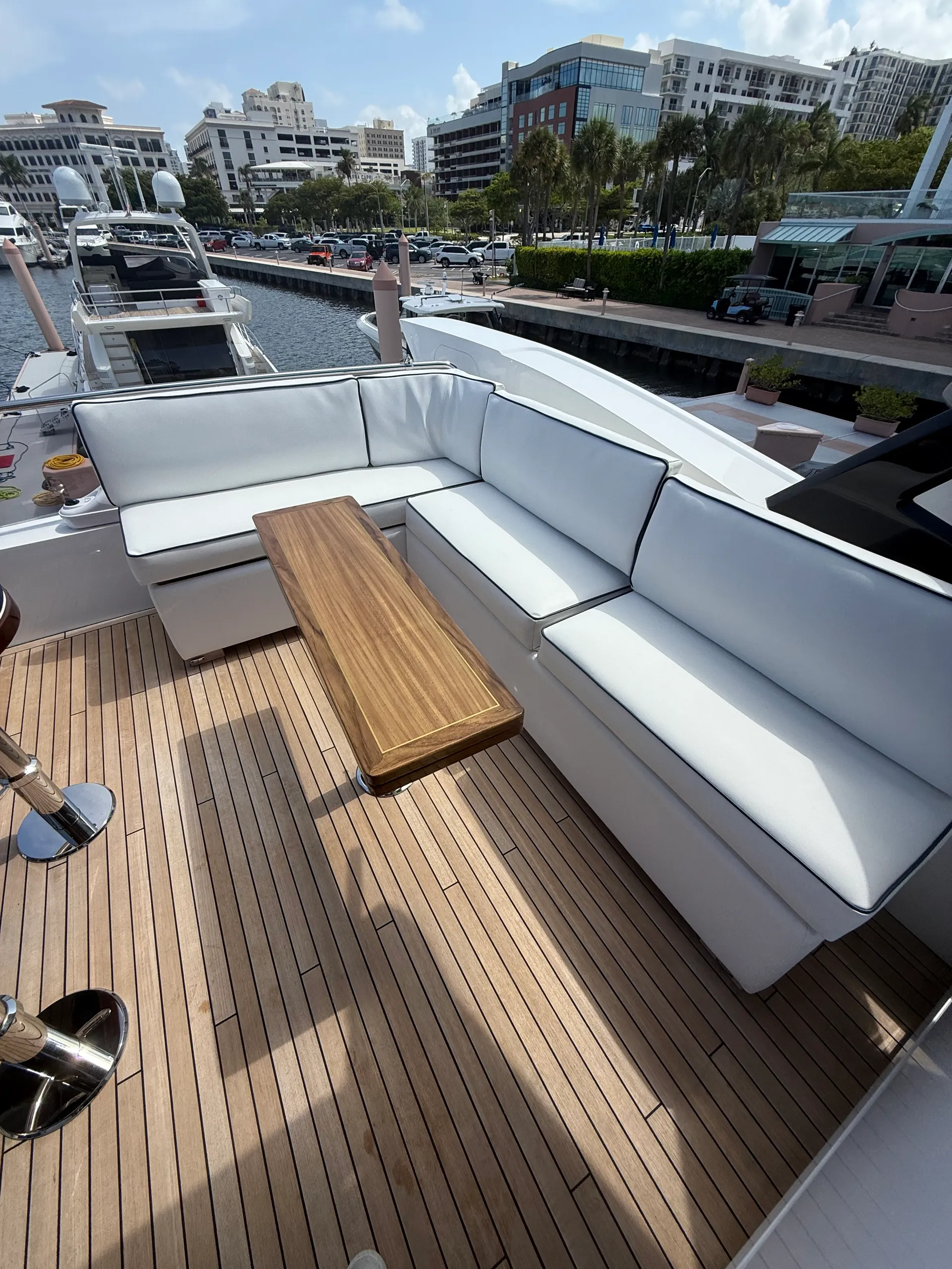 Sunseeker 70 Manhattan Fly  in West Palm Beach, FL — photo 5