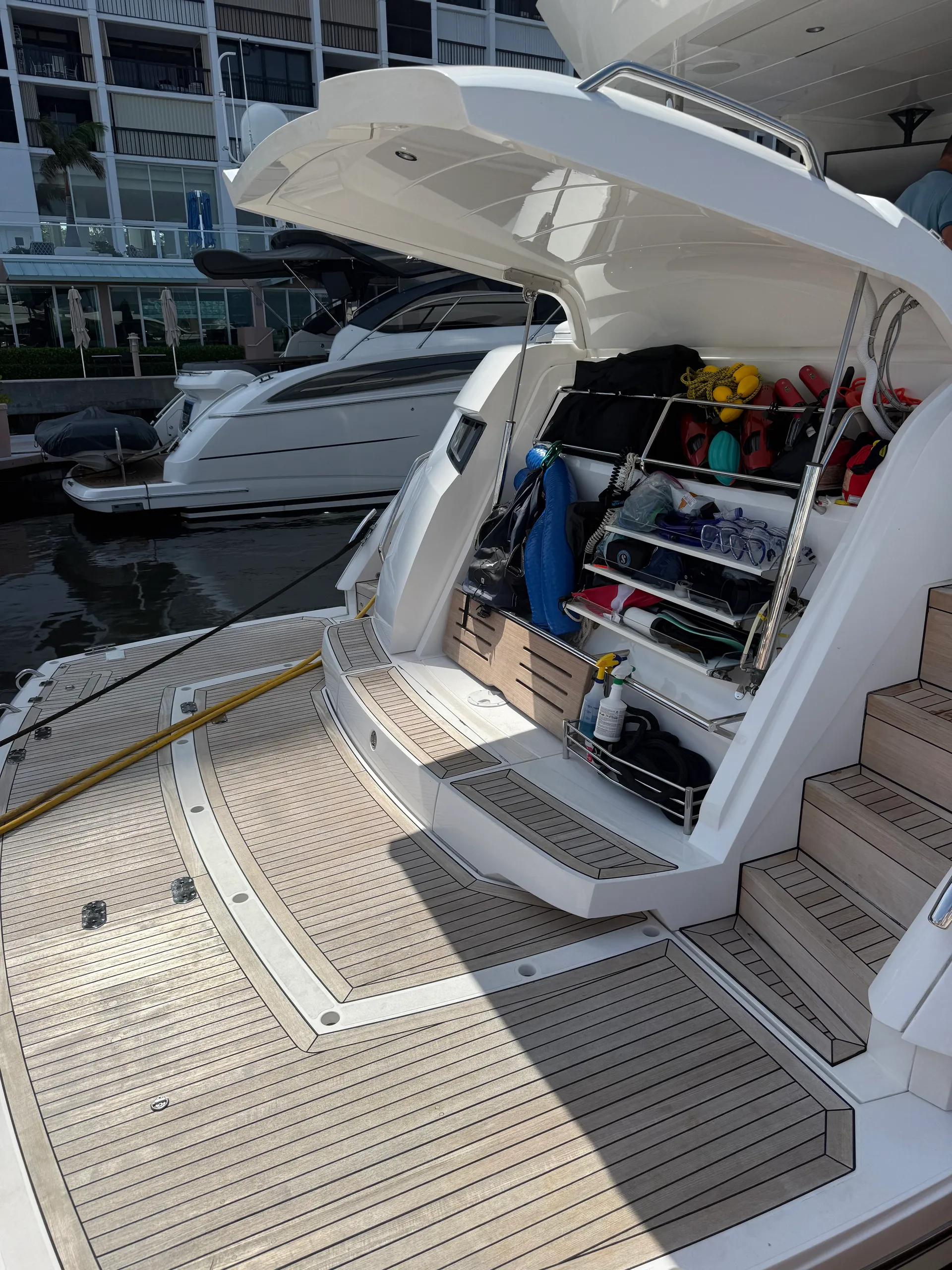 Sunseeker 70 Manhattan Fly  in West Palm Beach, FL — photo 7