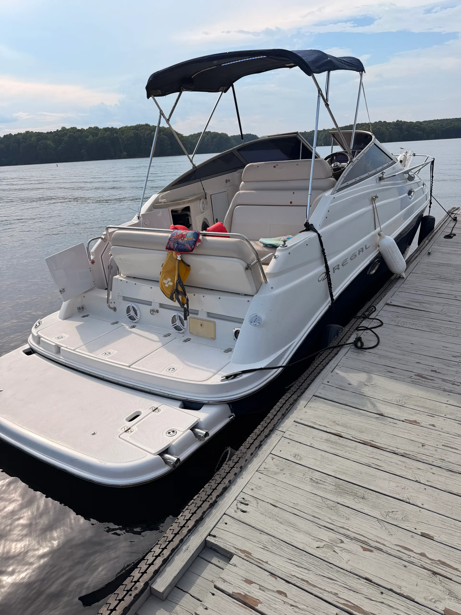 REGAL BOATS COMMODORE 2665 in Lake Norman of Catawba, NC — photo 2
