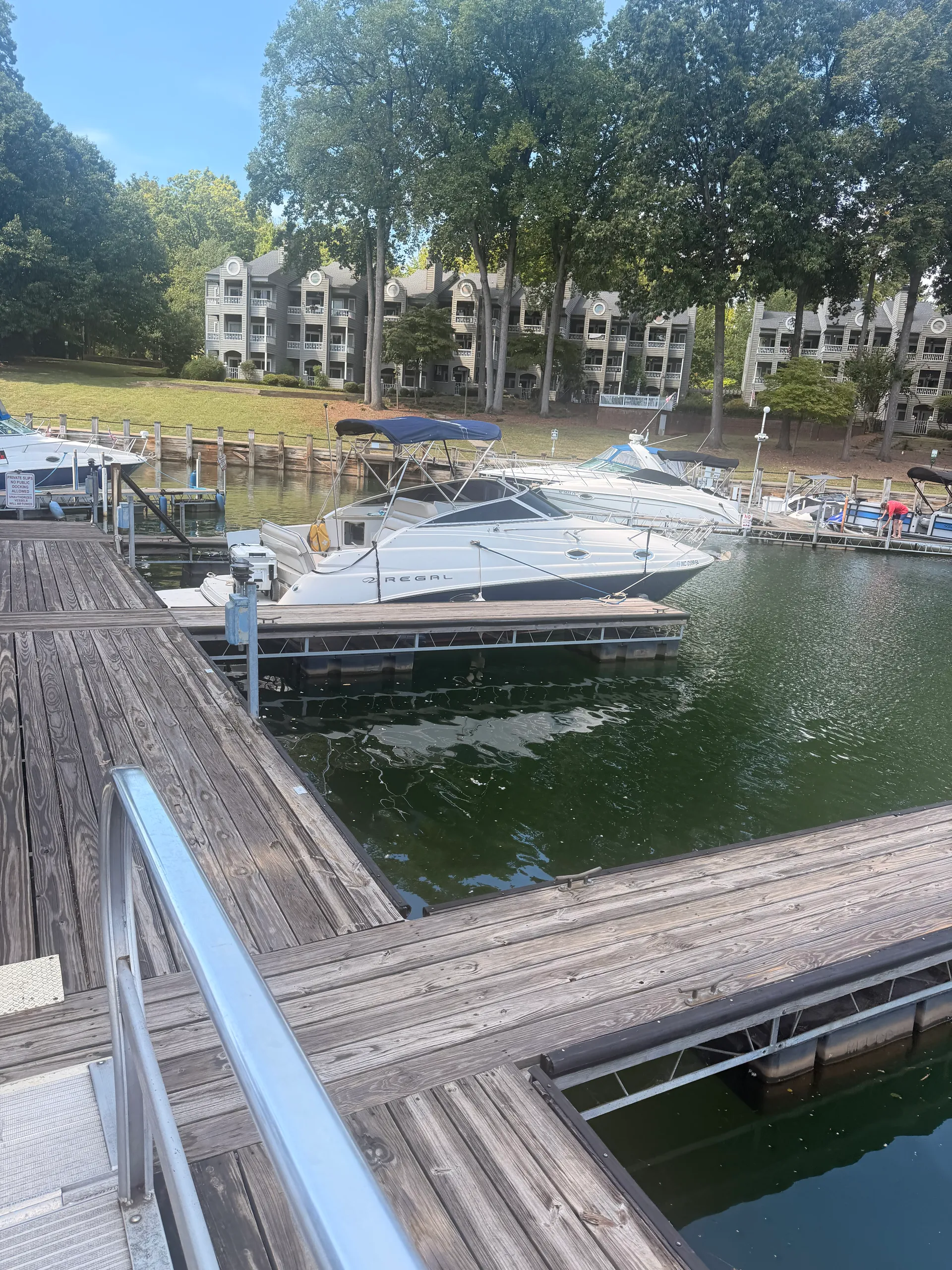 REGAL BOATS COMMODORE 2665 in Lake Norman of Catawba, NC — photo 4