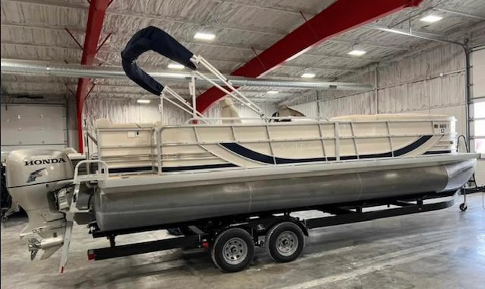 26 ft 225HP Tritoon For Rent on Lake Lewisville for 12 ppl