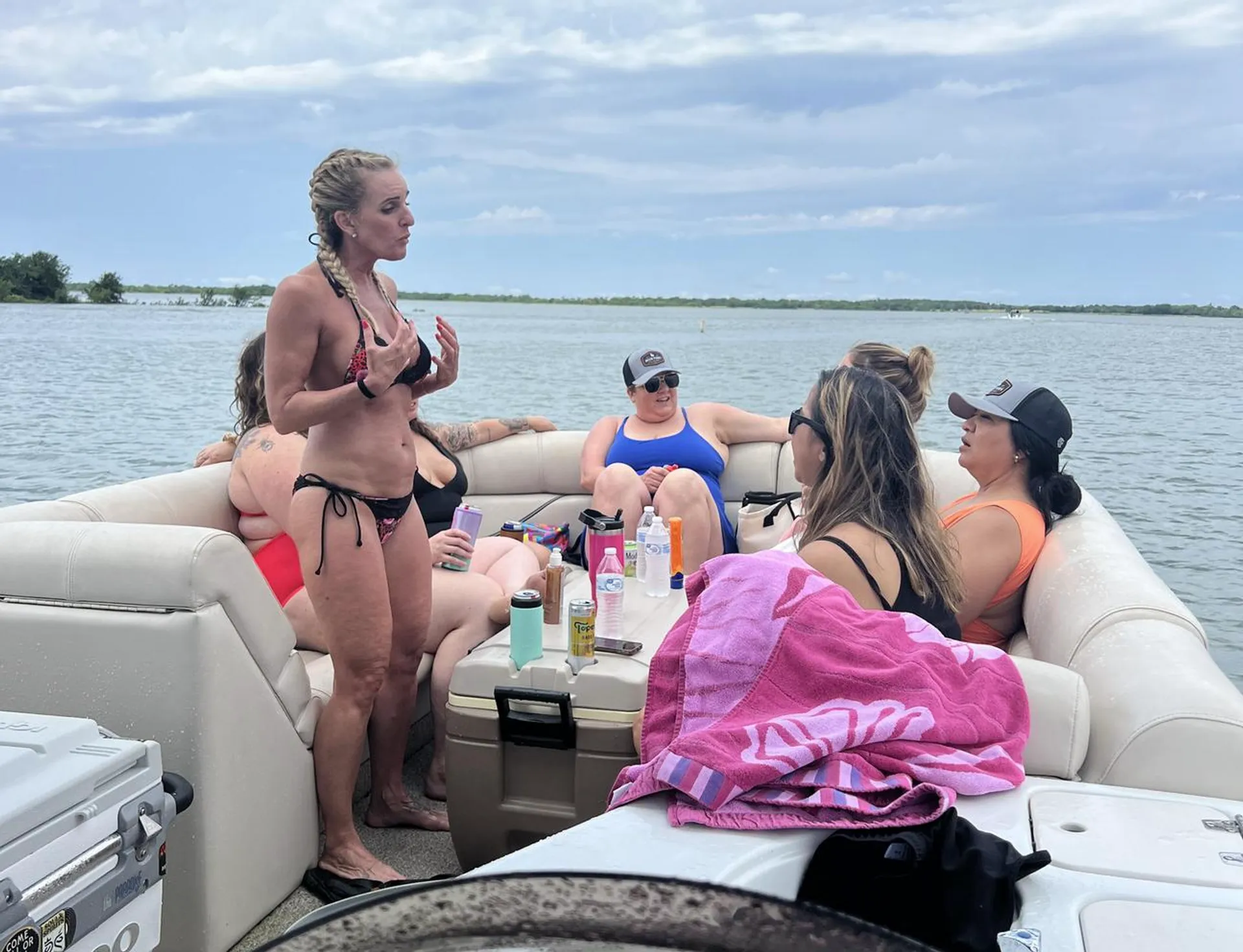 SOUTH BAY PONTOONS 925C LUXURY in The Colony, TX — photo 8