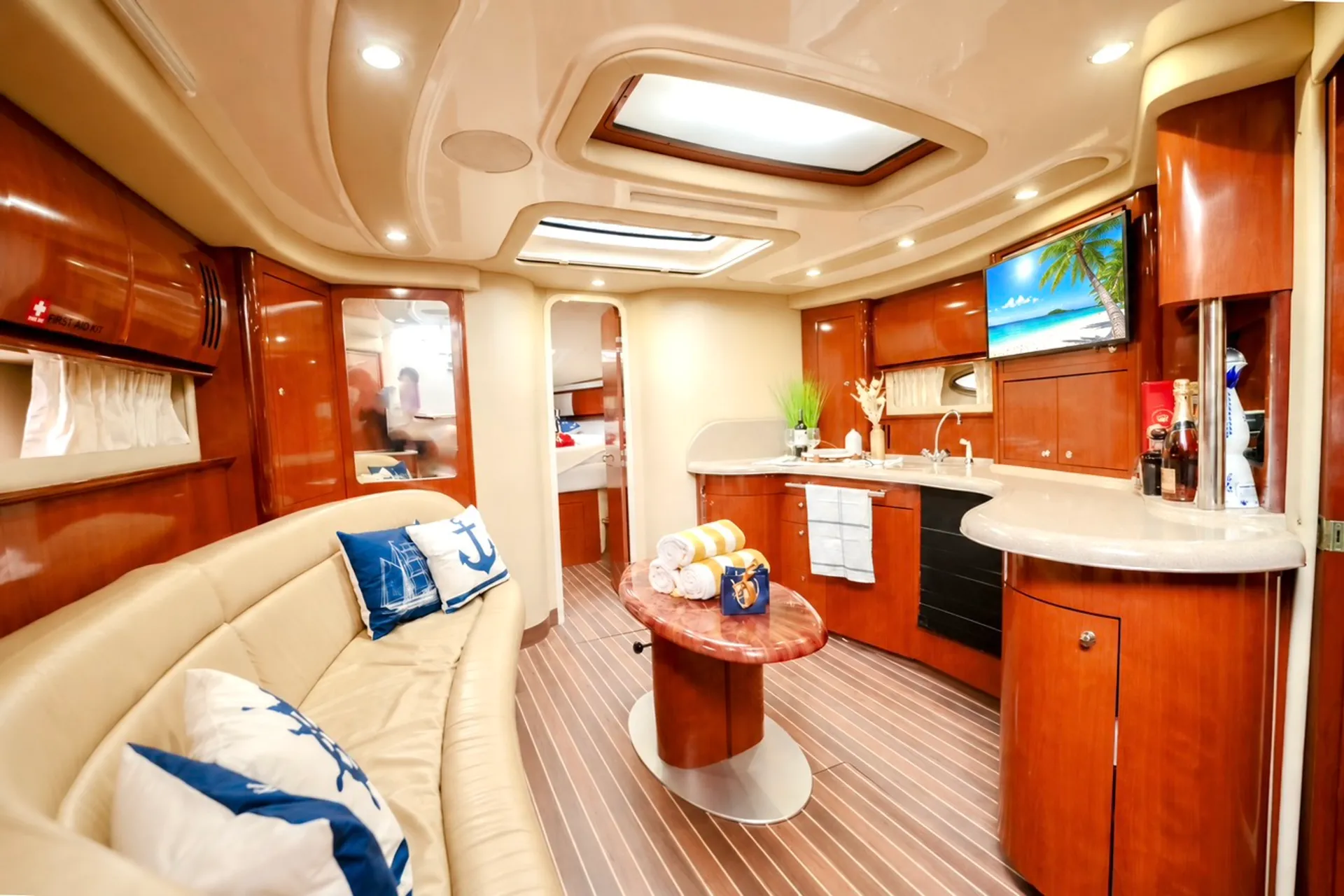 45' Sea Ray Great for Birthdays • Best Audio