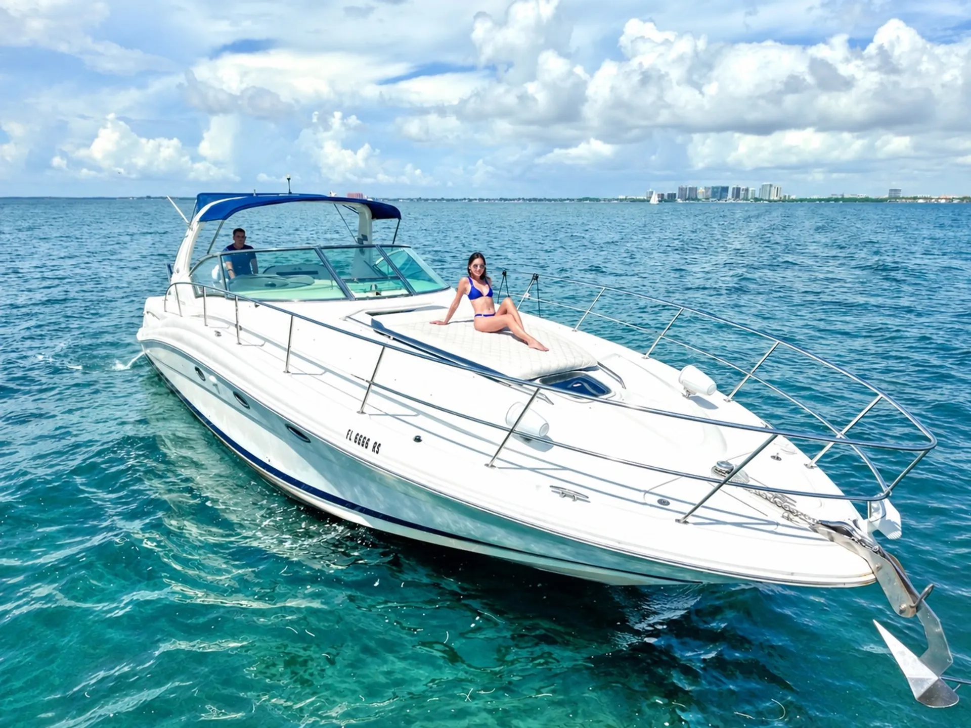 Sea Ray Boats 420 Sundancer in Miami, FL — photo 2