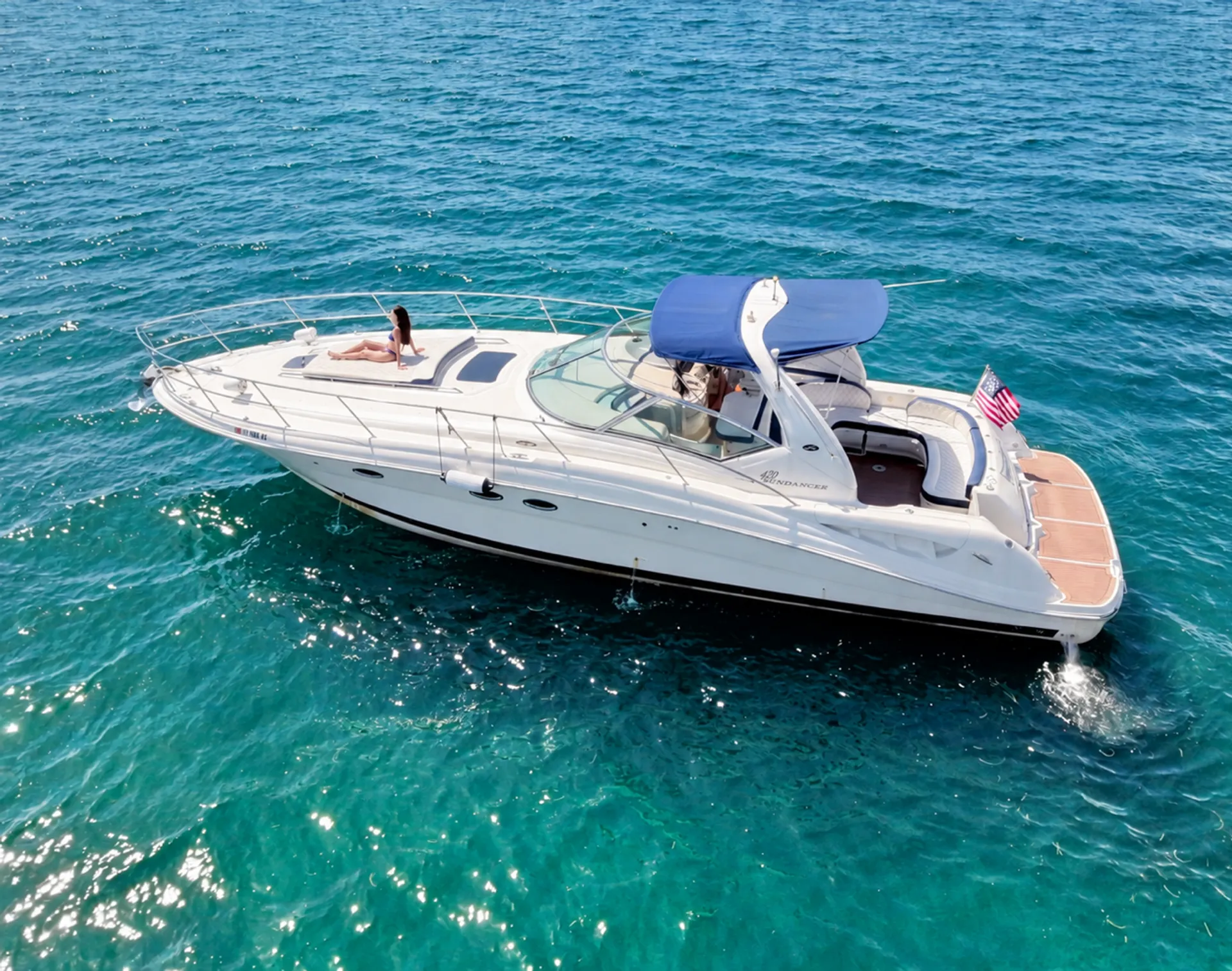 Sea Ray Boats 420 Sundancer in Miami, FL