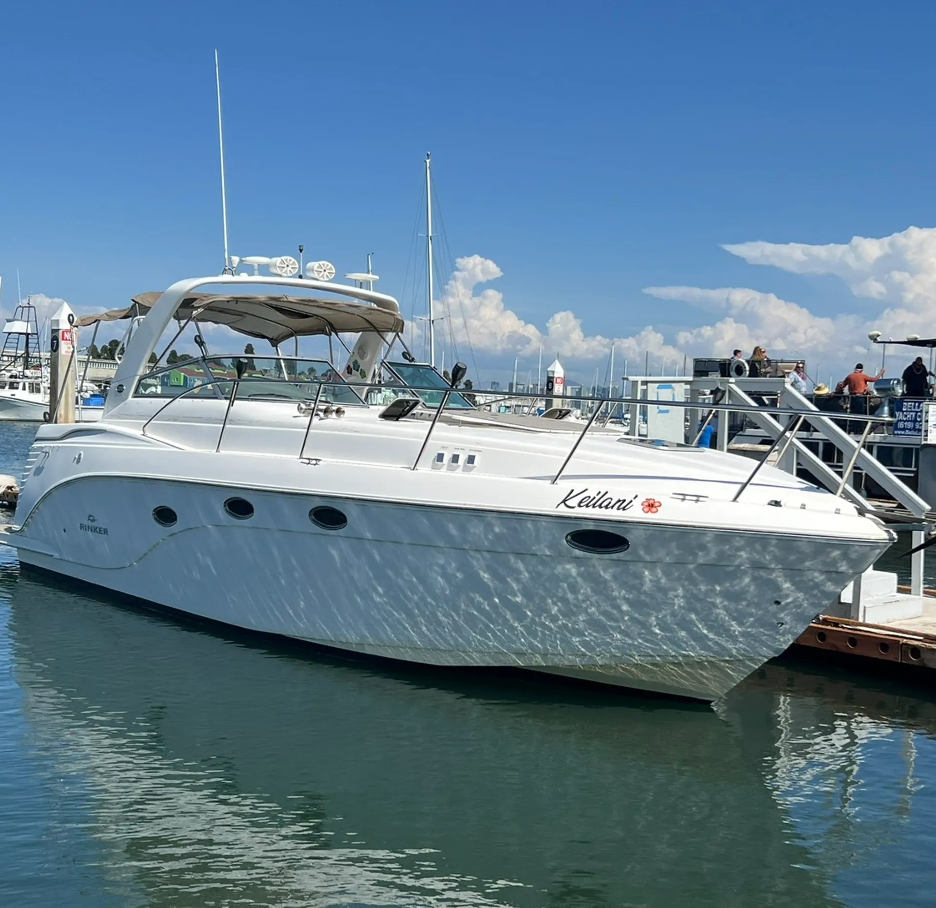 45' luxury cruiser for hire with licensed captain up to 12 guests!