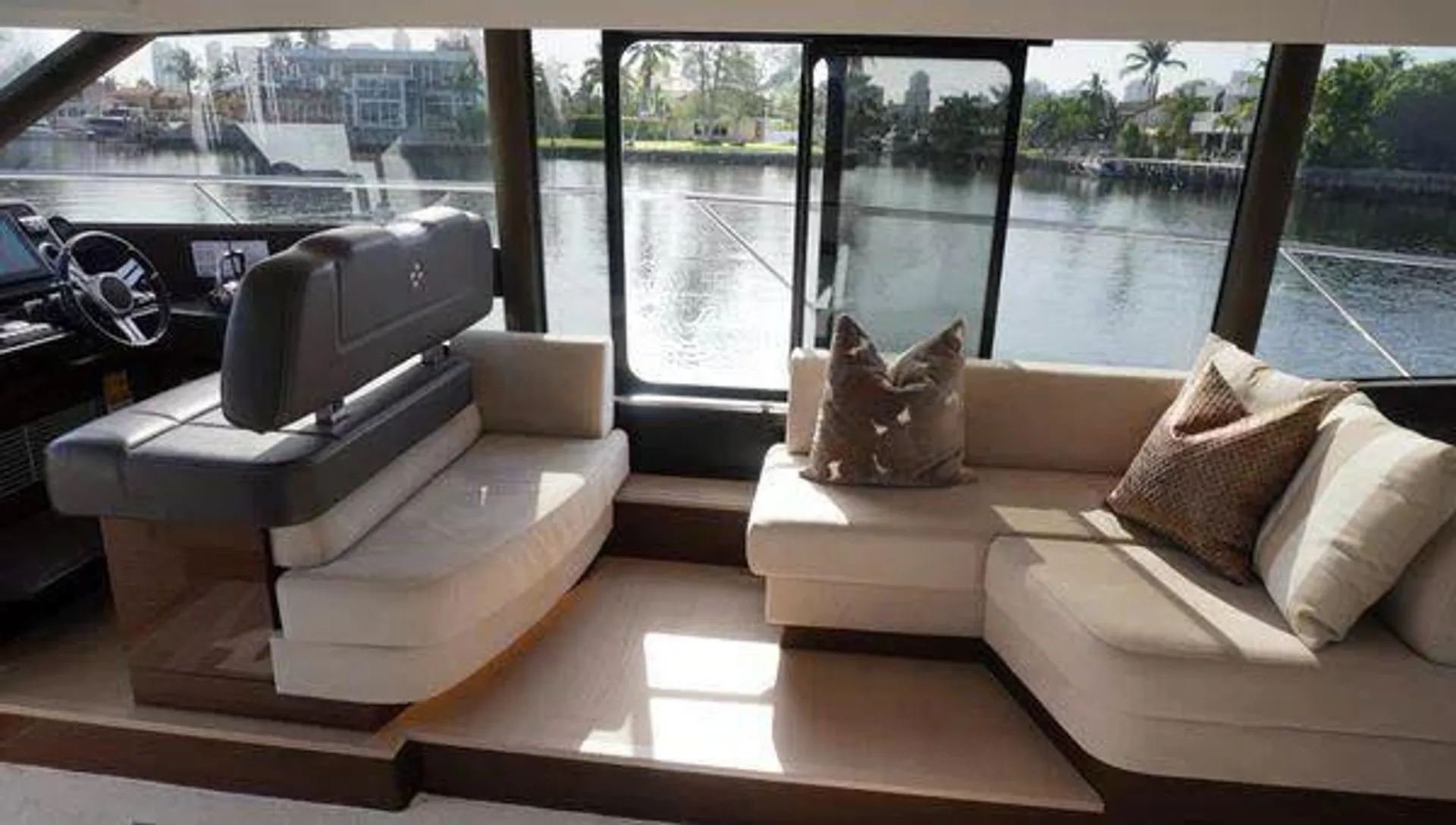 Prestige 65 ft luxury Yatch Experience 