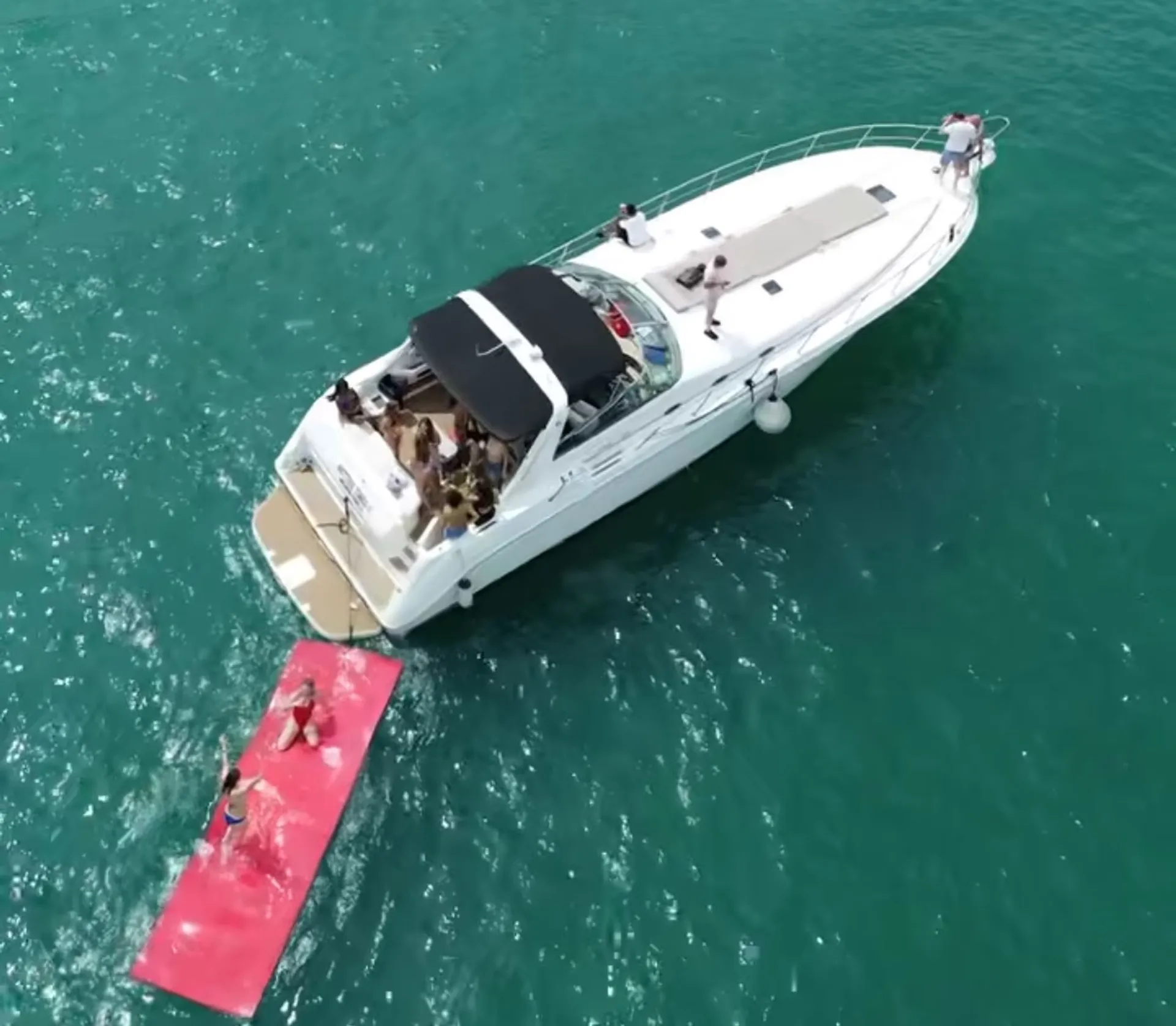 Sea Ray Boats Sundancer 50 in Chicago, IL — photo 7