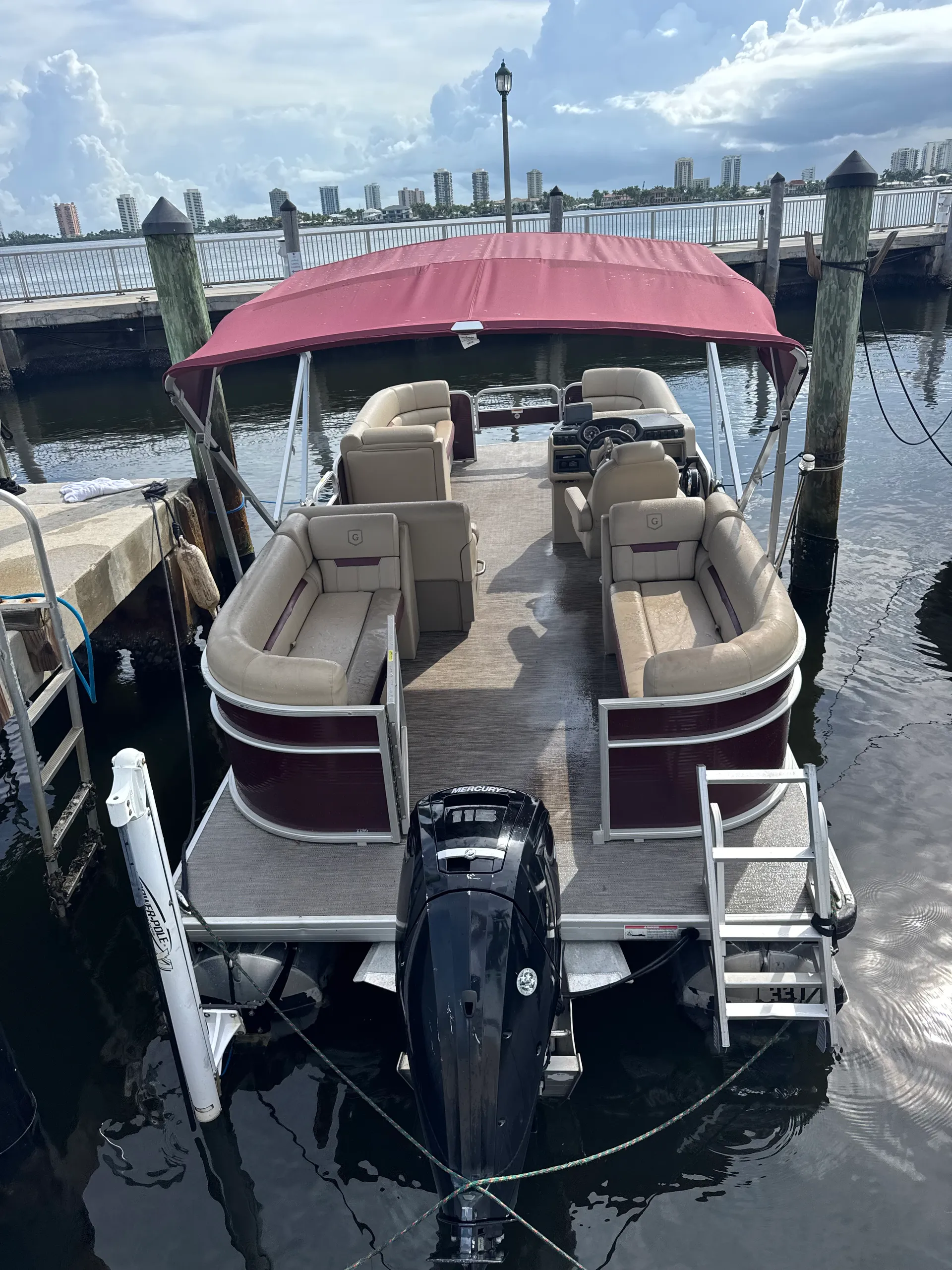 Godfrey 23 ft pontoon.  Free gas! Cruise, Lounge, Sandbar,and Swim. 