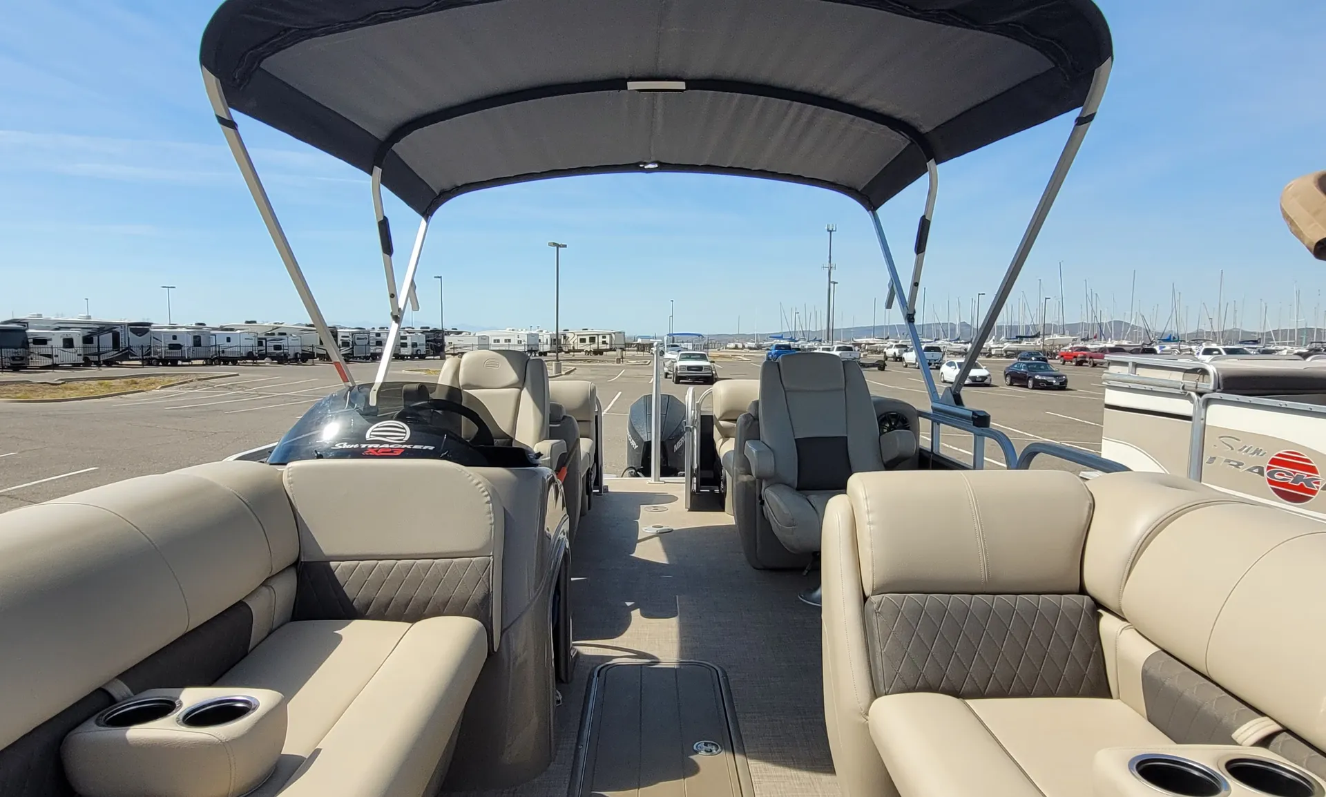 SUN TRACKER PARTY BARGE 22 DLX in Morristown, AZ — photo 2
