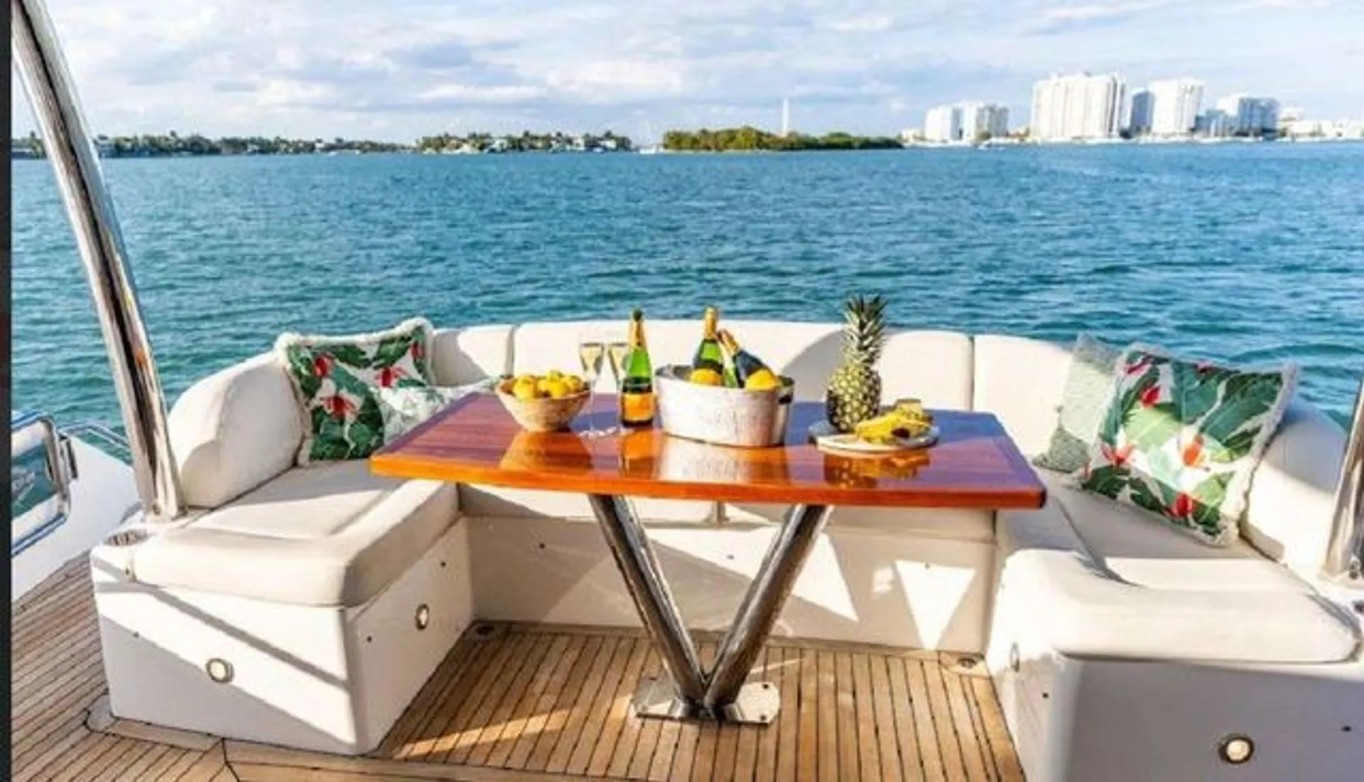 75ft NYC's Top Private Luxury Yacht!