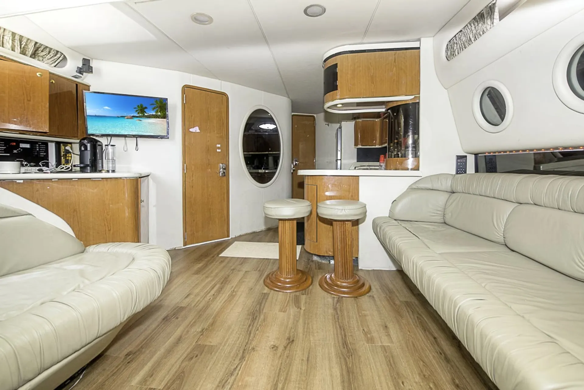 Sea Ray Boats Sundancer 50 in Chicago, IL — photo 9