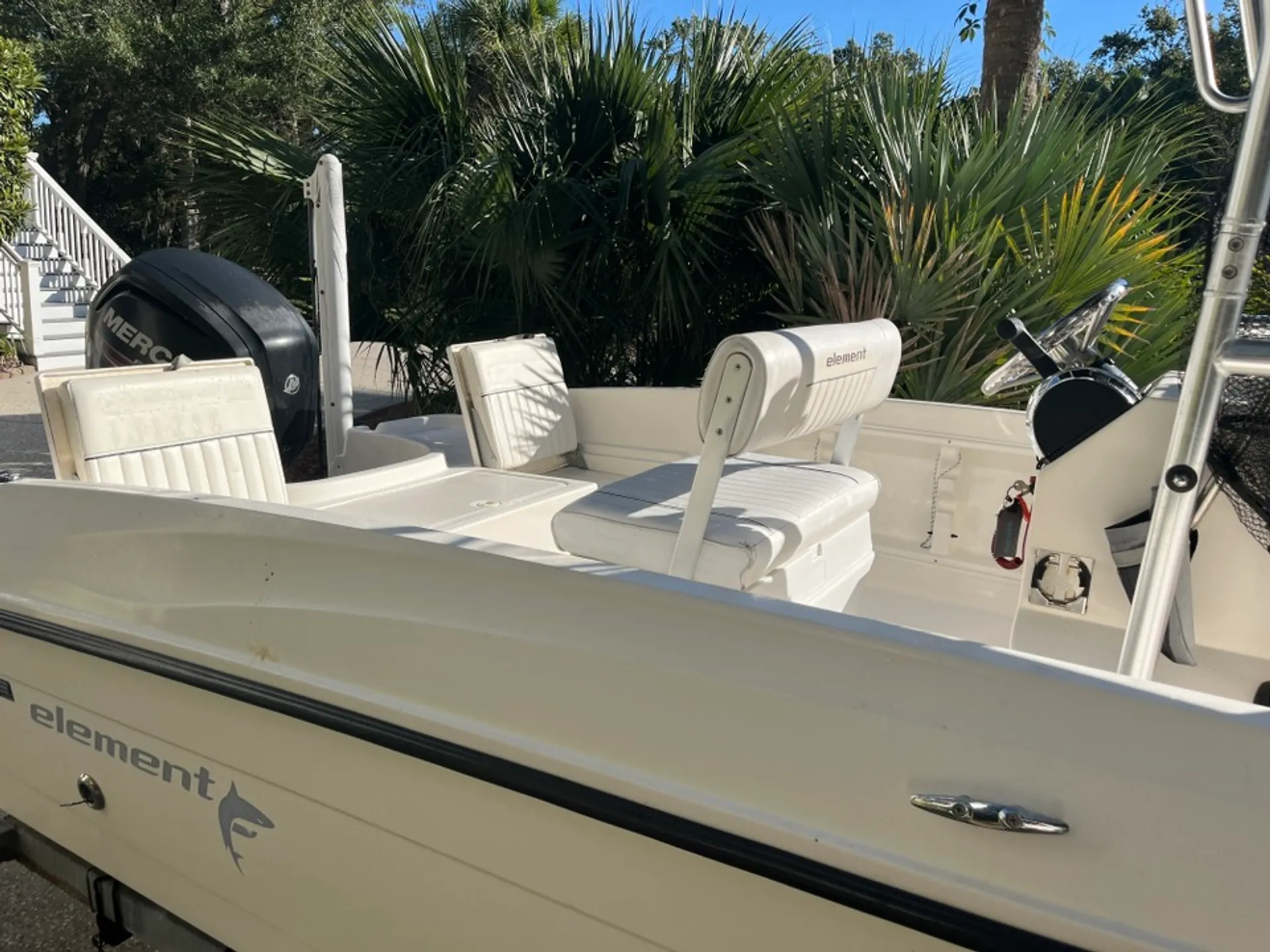 BAYLINER ELEMENT XL W/115HP 4-S MERCURY W/TRLR in Mount Pleasant, SC — photo 4
