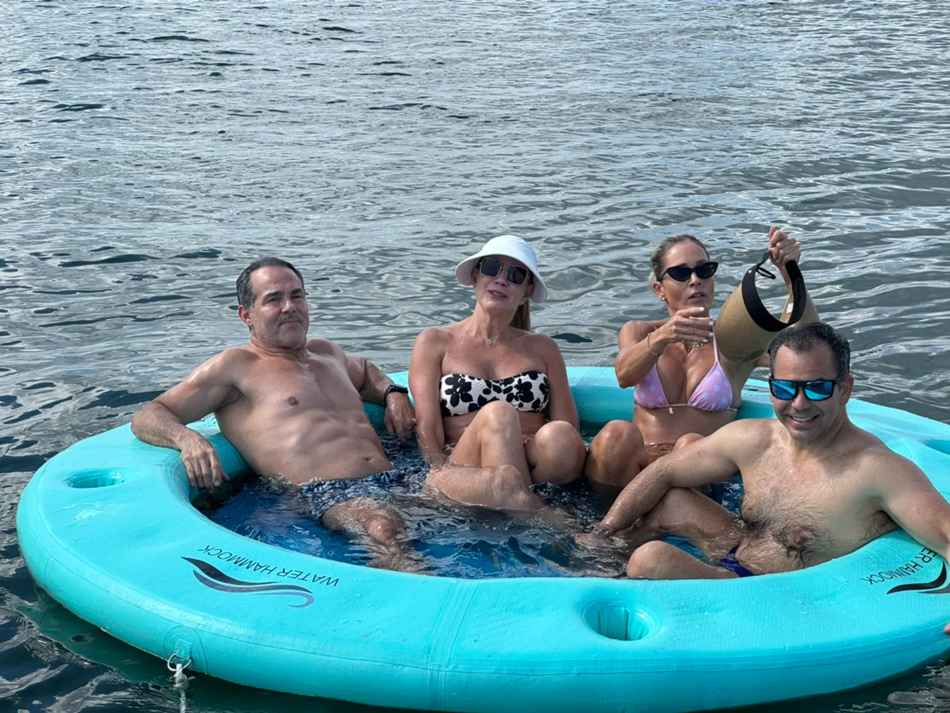 SEA MAVERICK 27’ | YOU DESIGN YOUR TOUR. ENJOY MIAMI WATER AND VIEWS