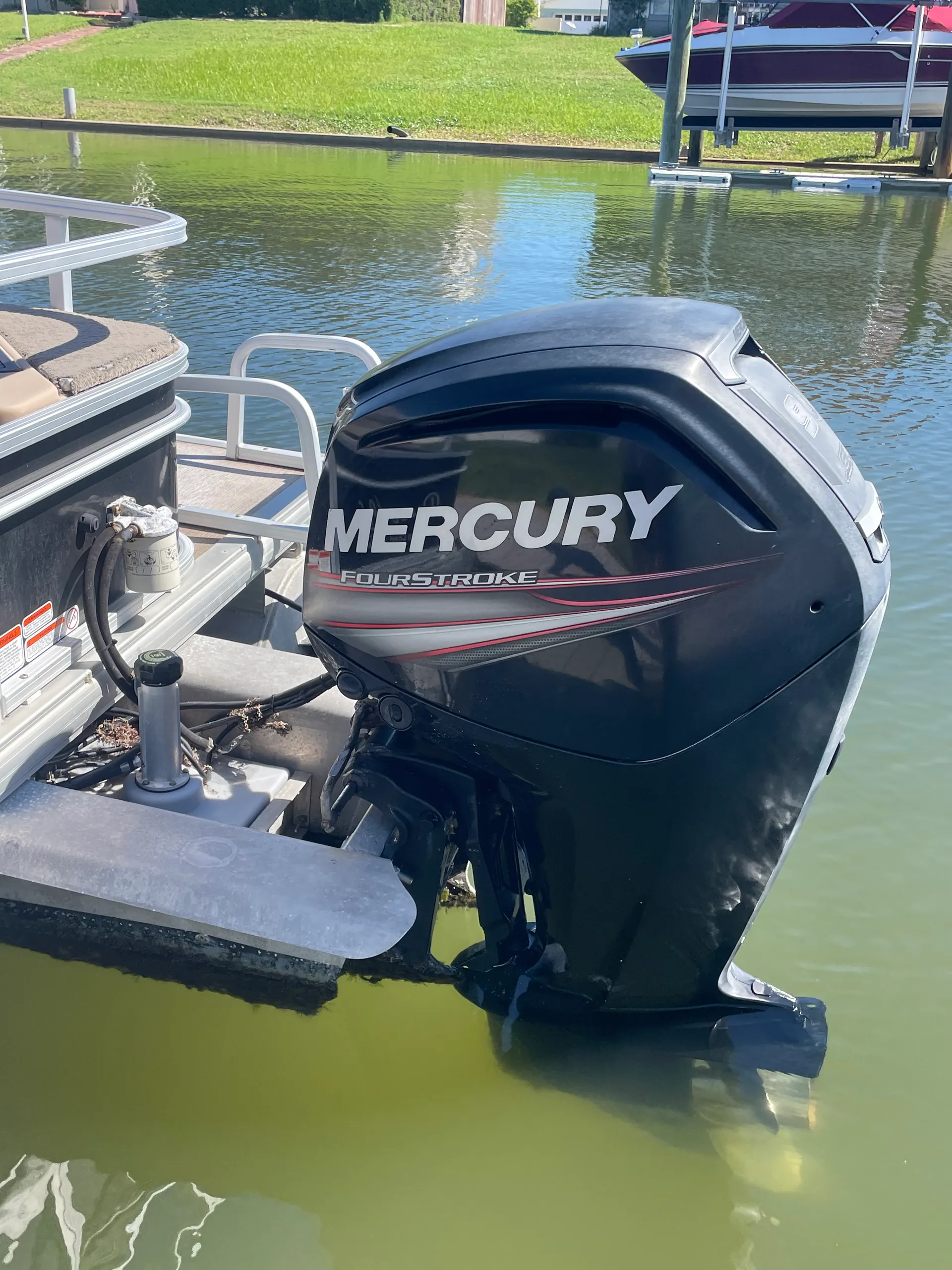 SUN TRACKER FISHIN' BARGE 20 DLX in Palm Coast, FL — photo 4