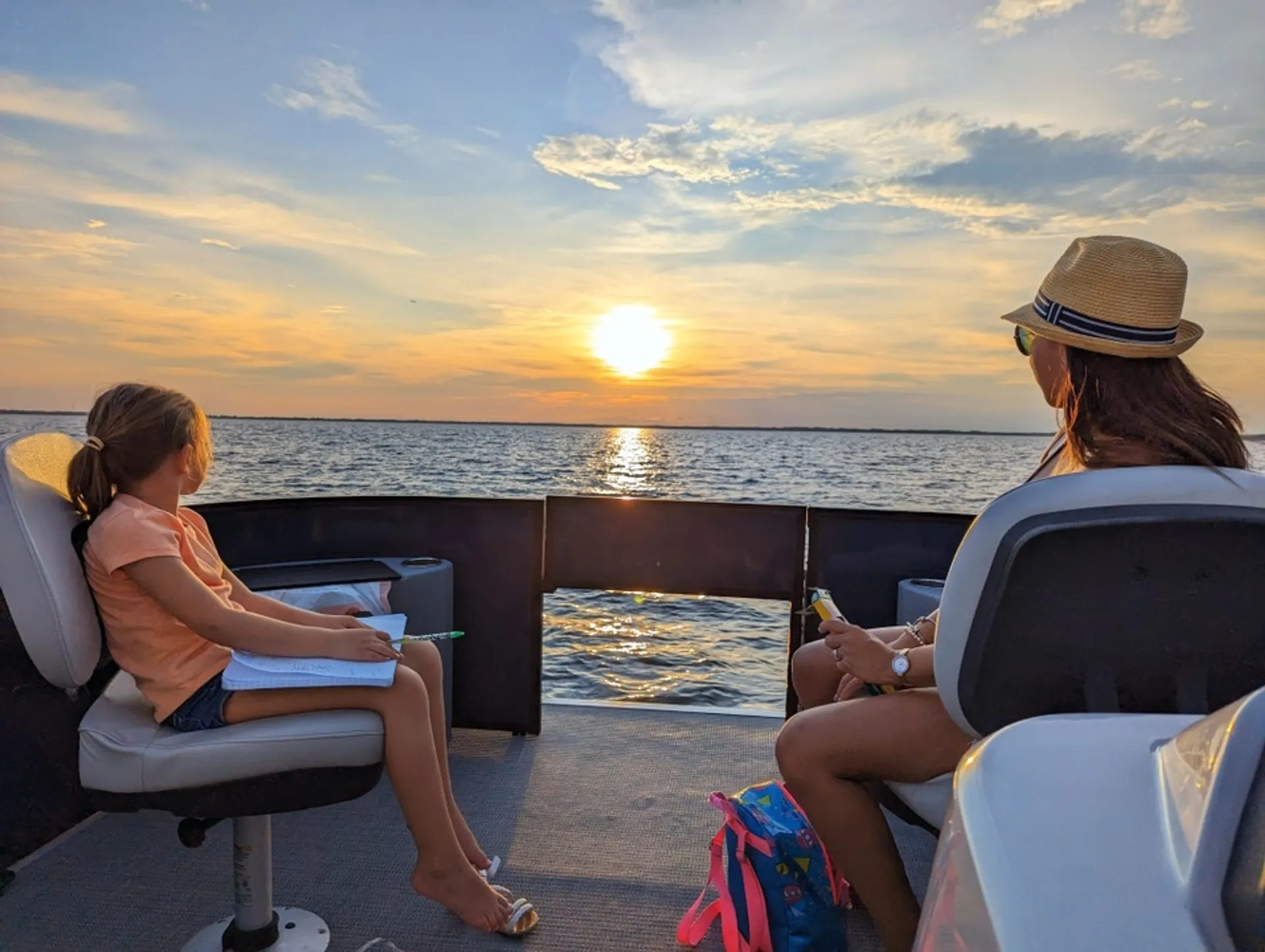 2022 Bentley 20’. Perfect for Sandbars, Family Days, Sunset Cruises