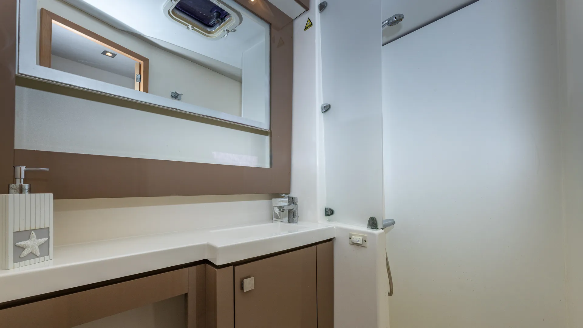 FOUNTAINE-PAJOT HELIA 44 EVOLUTION in Miami, FL — photo 4