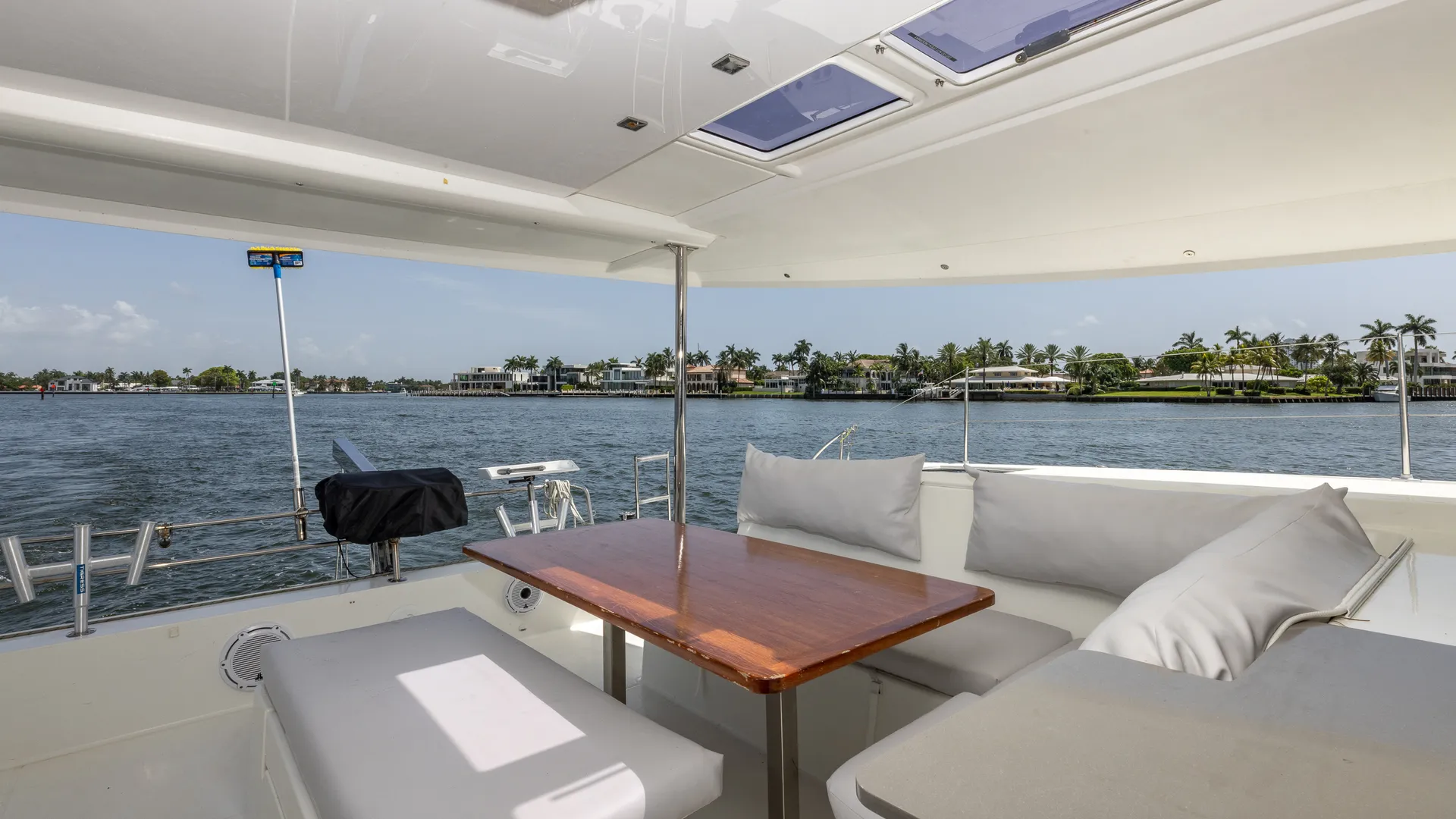 Spacious 44' Sailing Catamaran– Miami Sandbar & Sunset Escapes