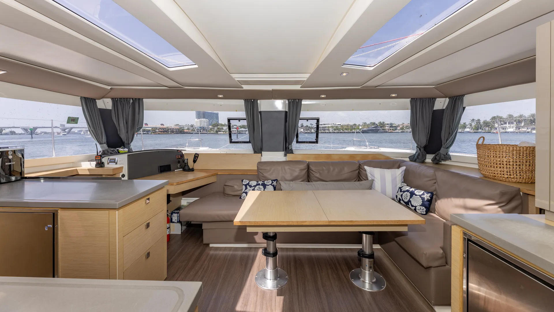 Spacious 44' Sailing Catamaran– Miami Sandbar & Sunset Escapes