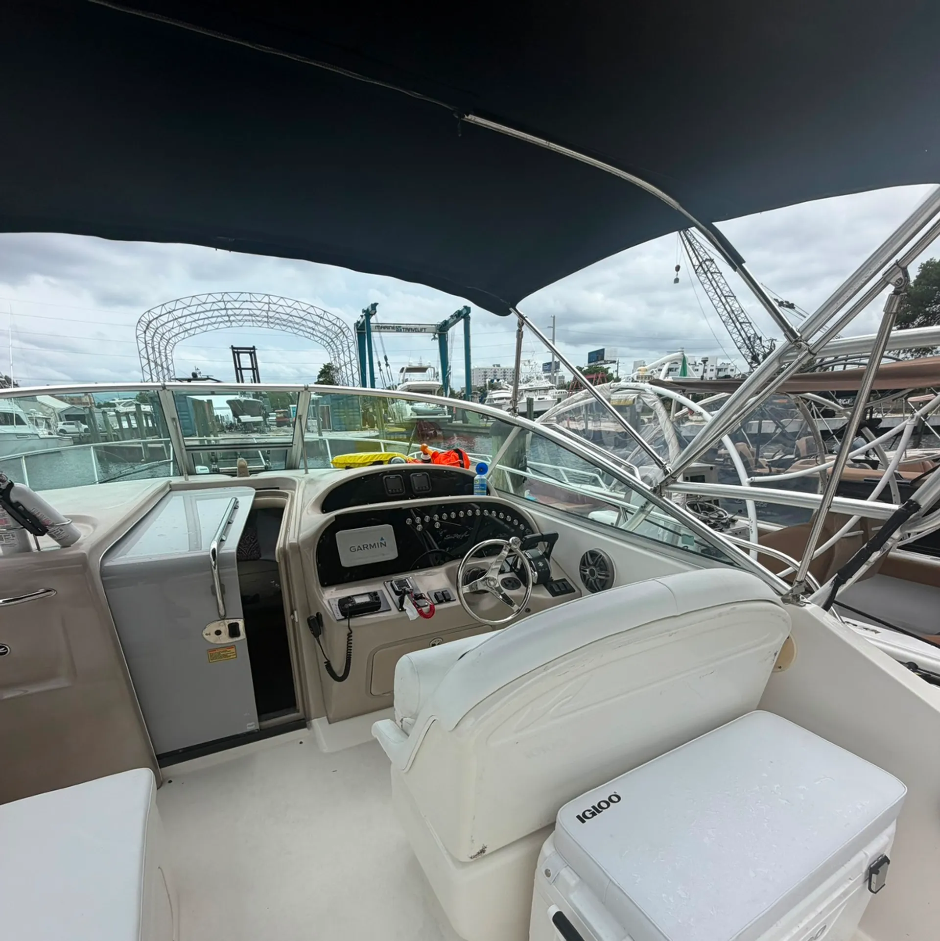 Sea Ray Boats Amberjack 290 in Miami, FL — photo 3