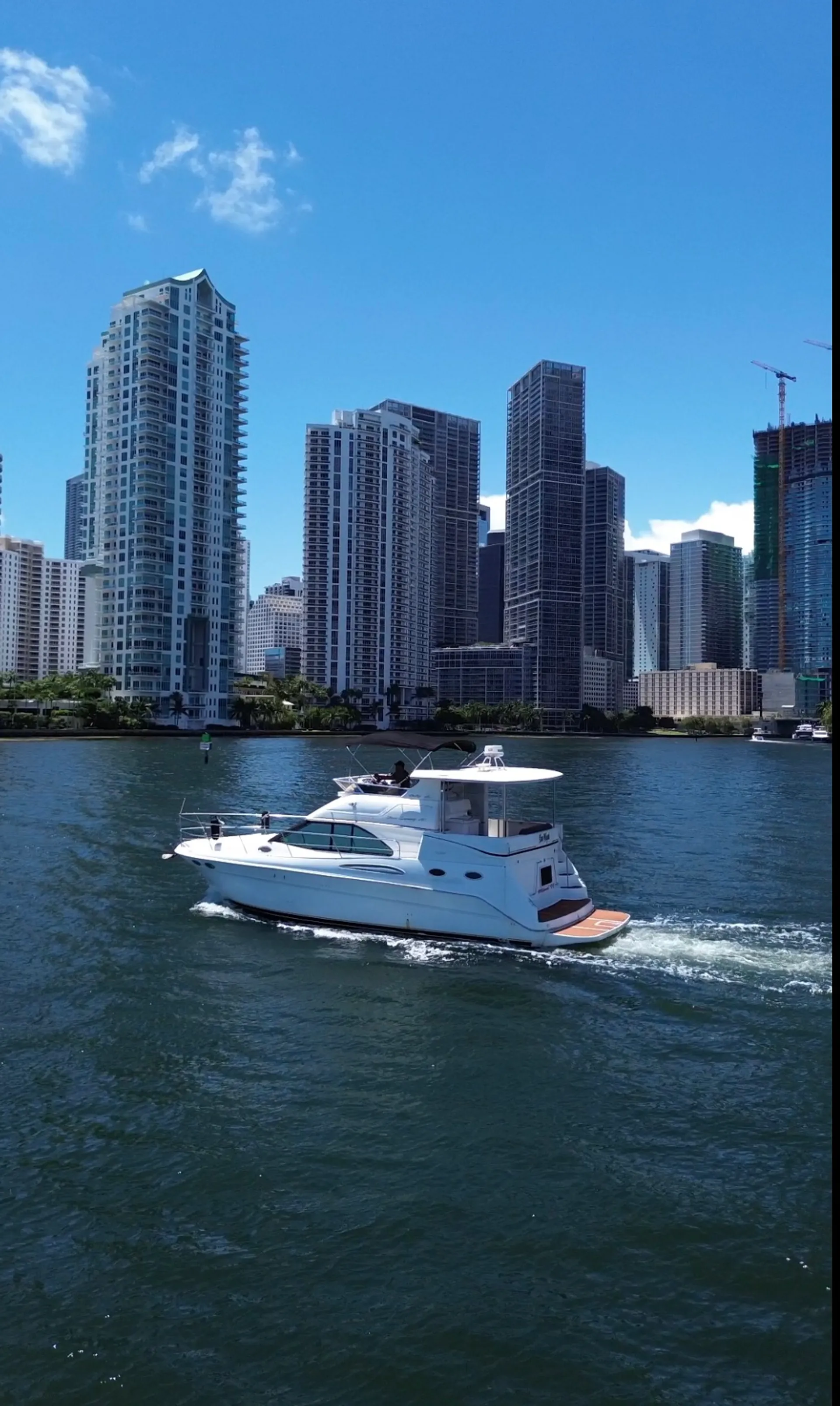 Sea Ray Boats Flybridge  in Miami, FL