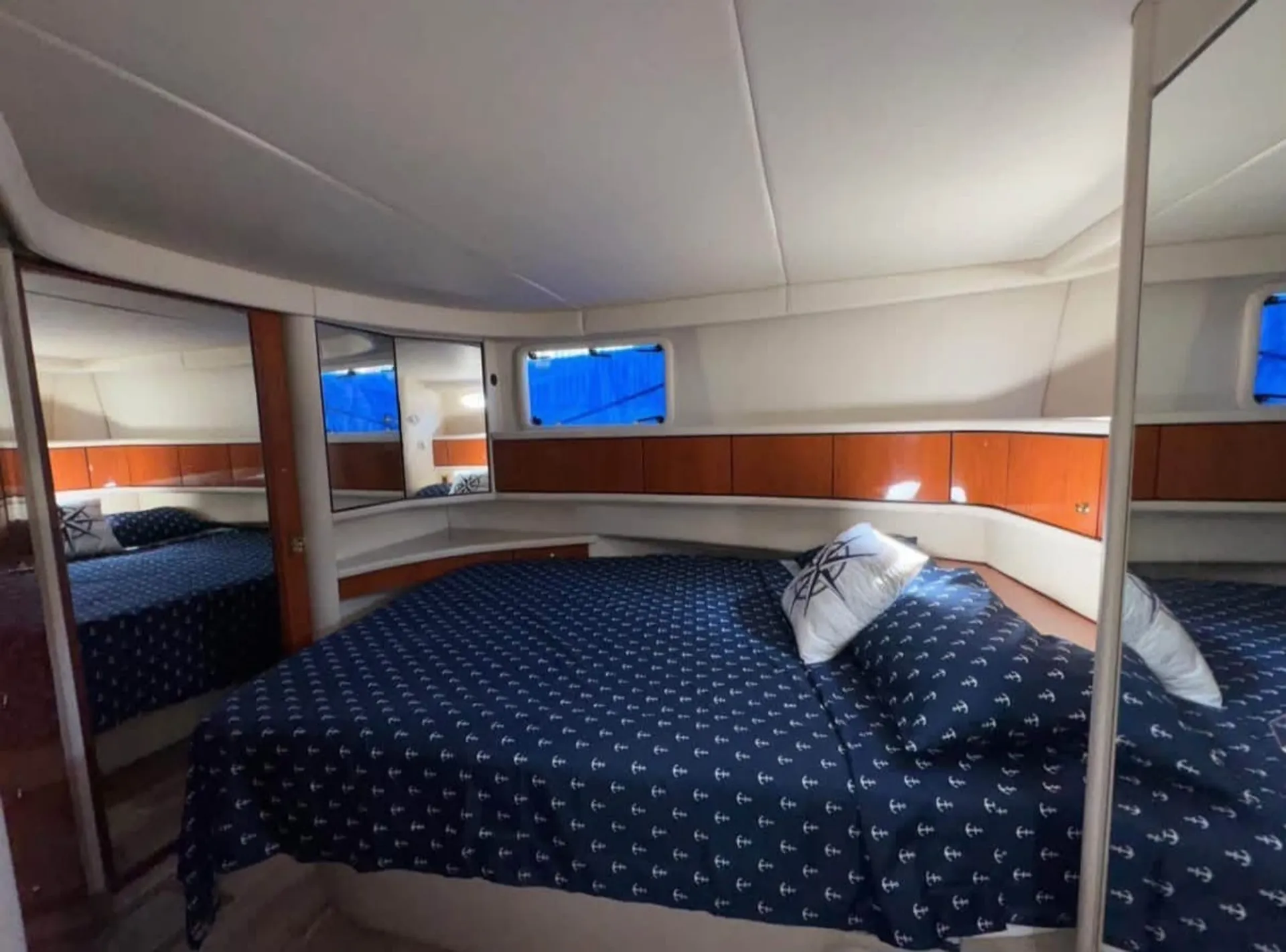 Sea Ray Boats Flybridge  in Miami, FL — photo 7