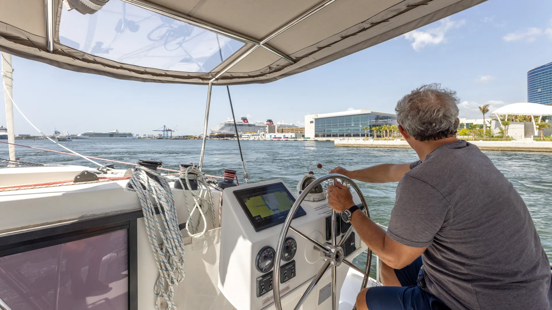 Spacious 44' Sailing Catamaran– Miami Sandbar & Sunset Escapes