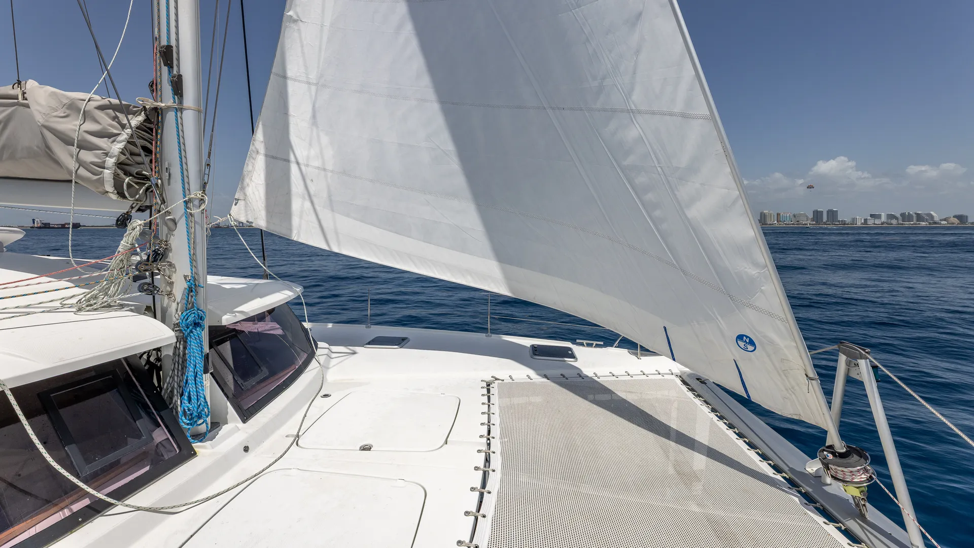Spacious 44' Sailing Catamaran– Miami Sandbar & Sunset Escapes