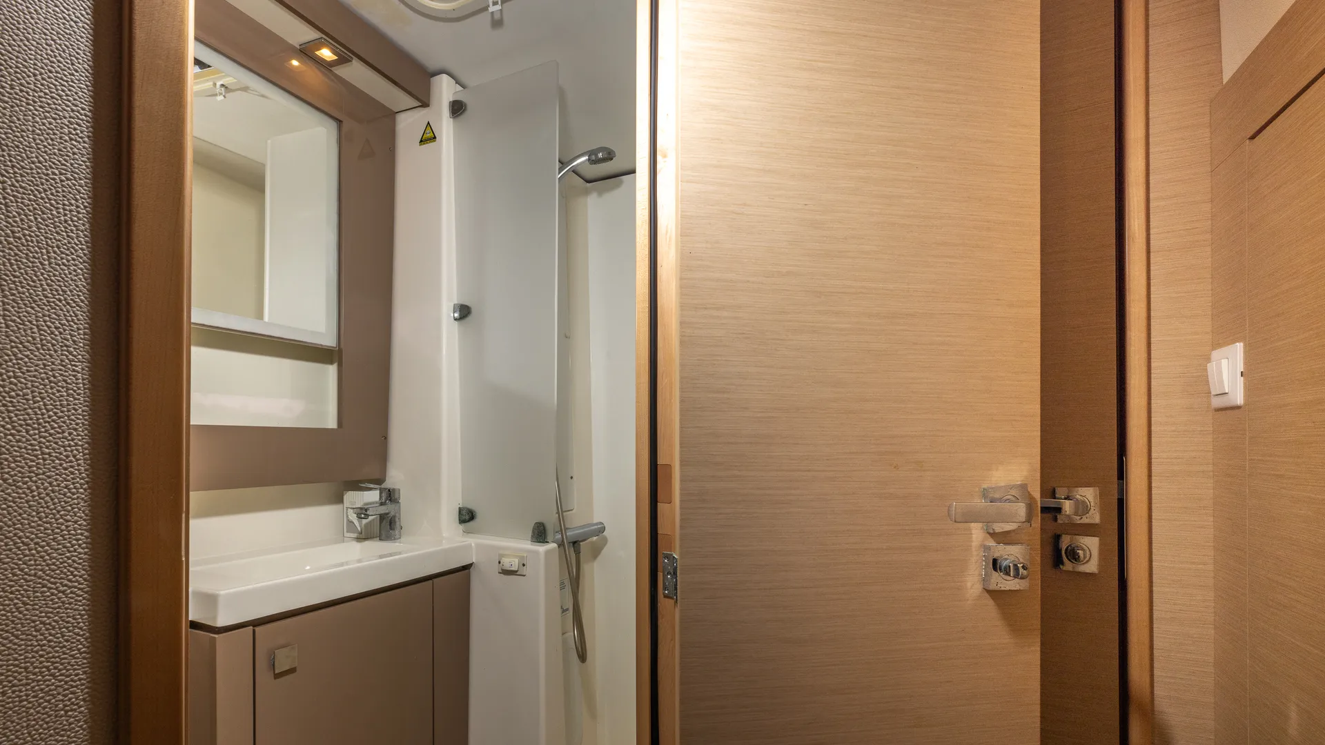 Spacious 44' Sailing Catamaran– Miami Sandbar & Sunset Escapes