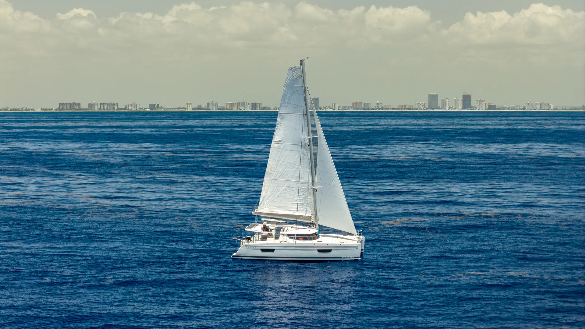 Spacious 44' Sailing Catamaran– Miami Sandbar & Sunset Escapes
