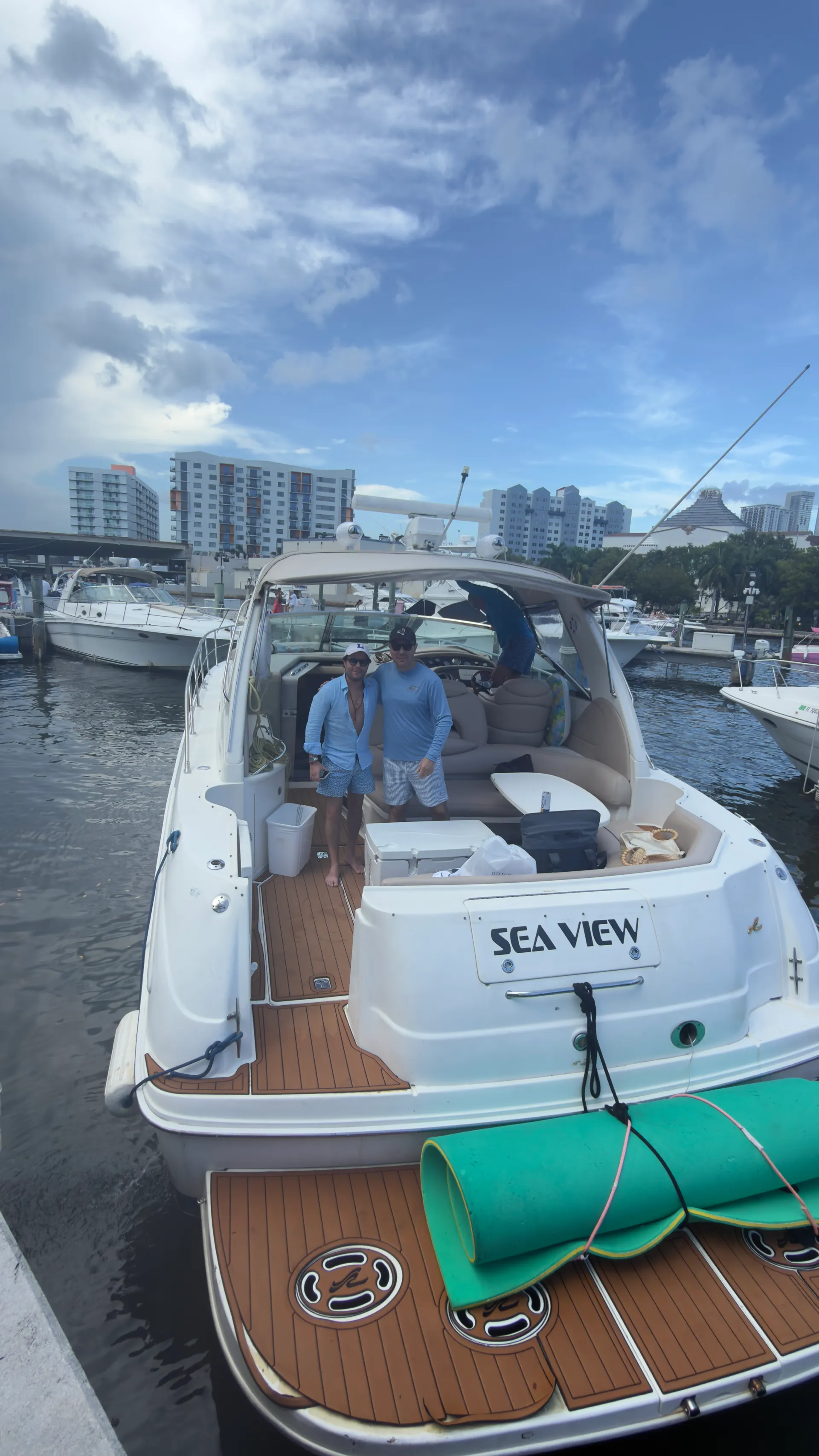 😍42ft Luxury Cruising Boat – Miami😍
