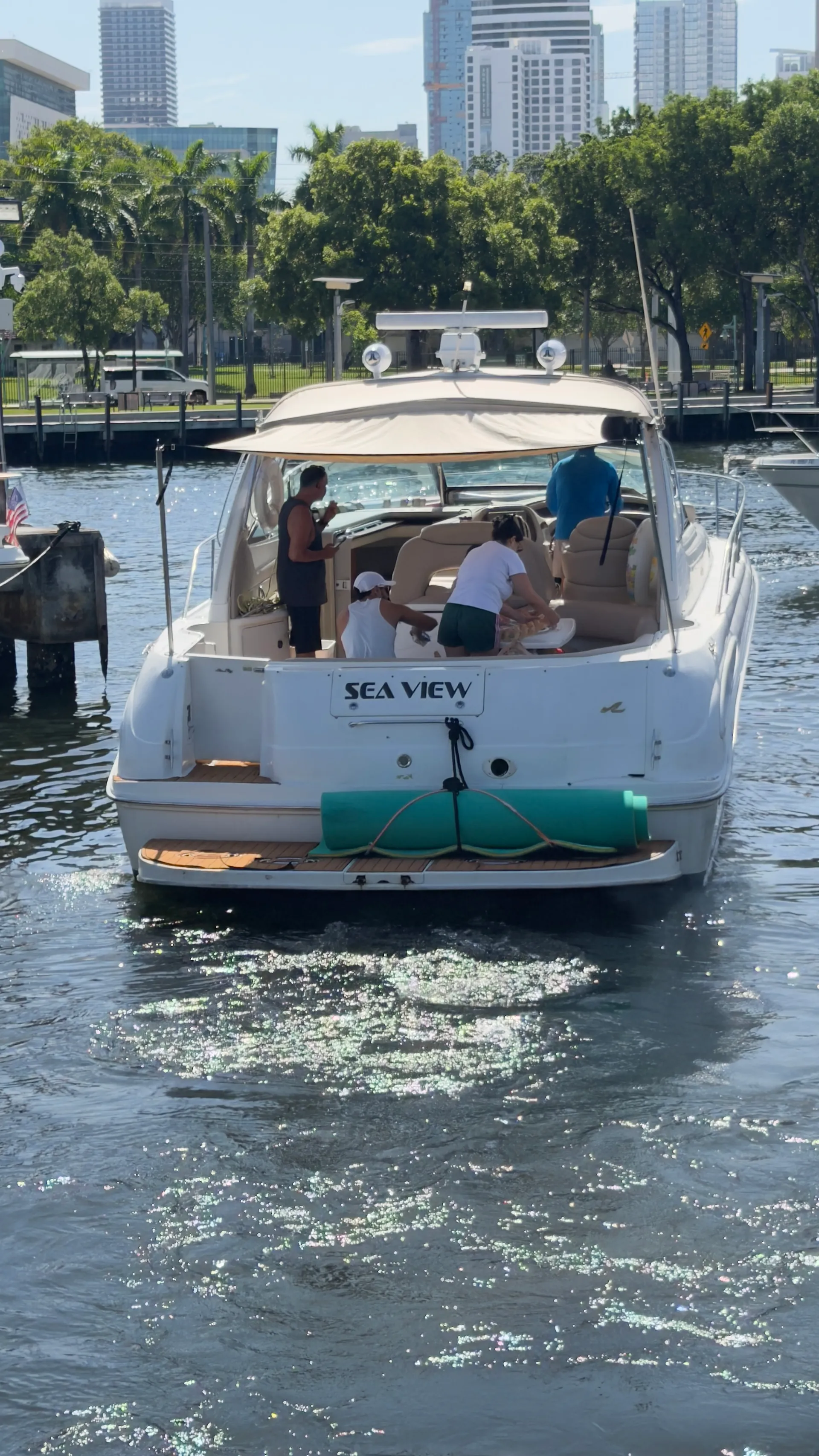 😍42ft Luxury Cruising Boat – Miami😍