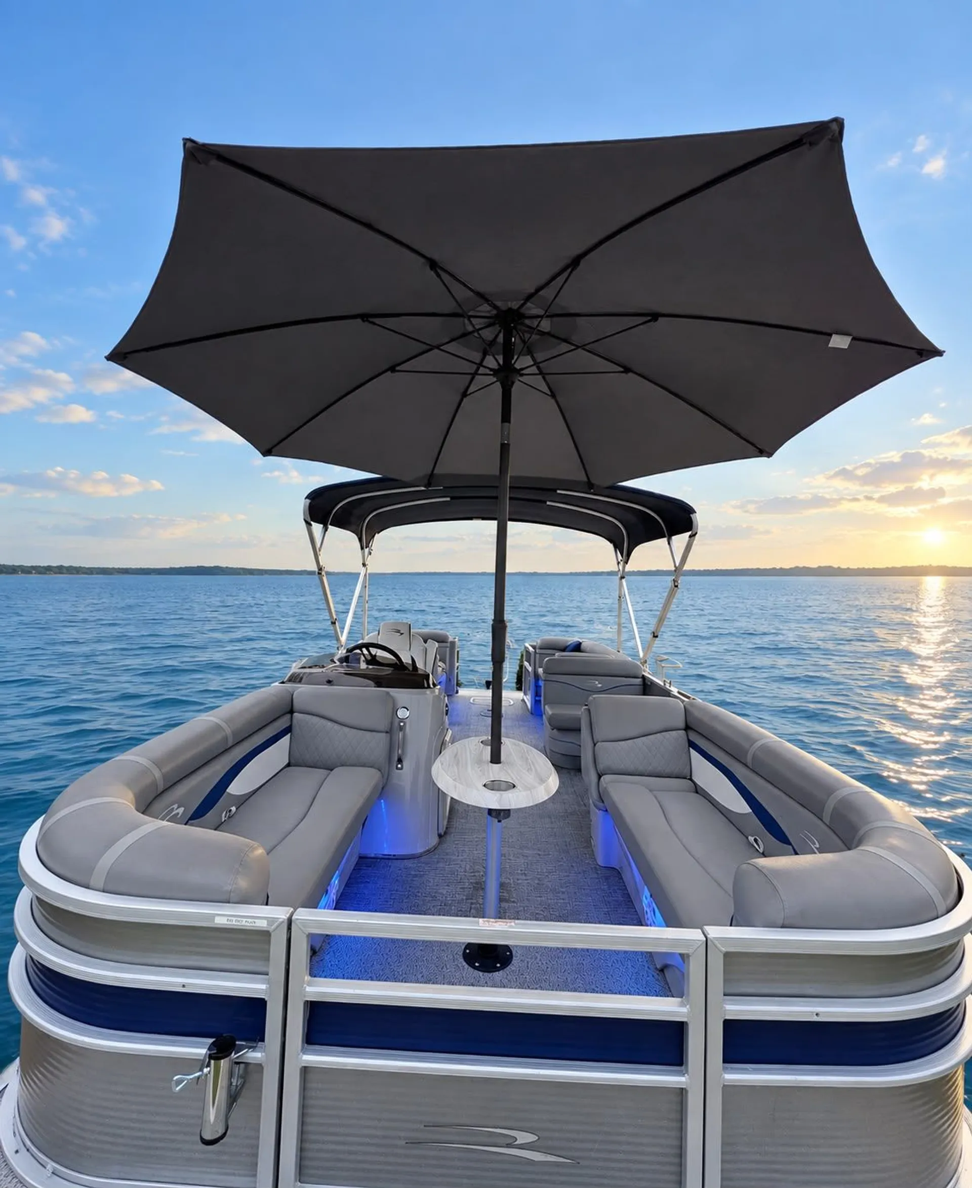 BENNINGTON MARINE 22 SS in North Miami Beach, FL — photo 3