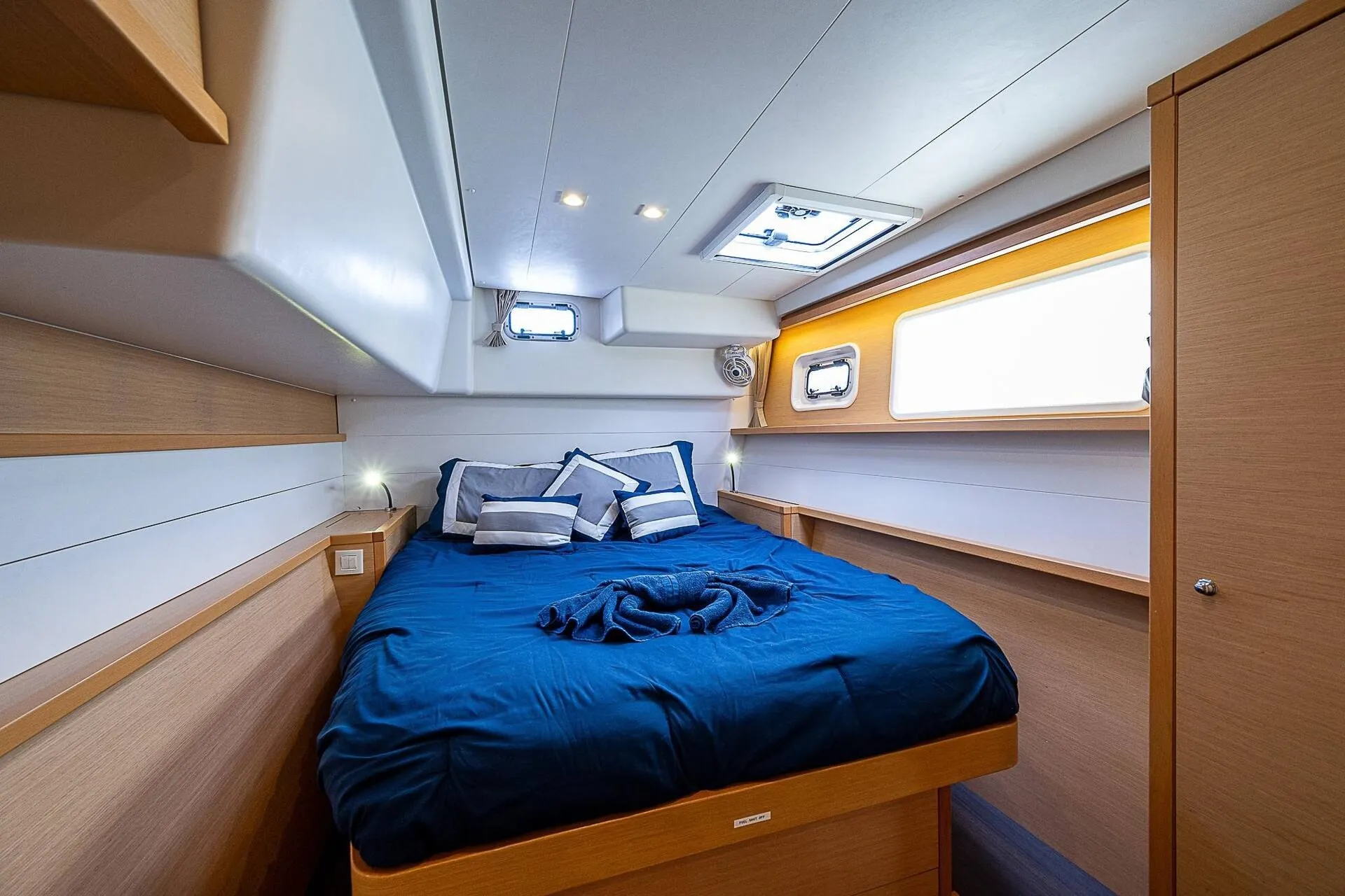 "SOMEWHERE" 46' Sailing Catamaran | Key West Day and Overnight Charter