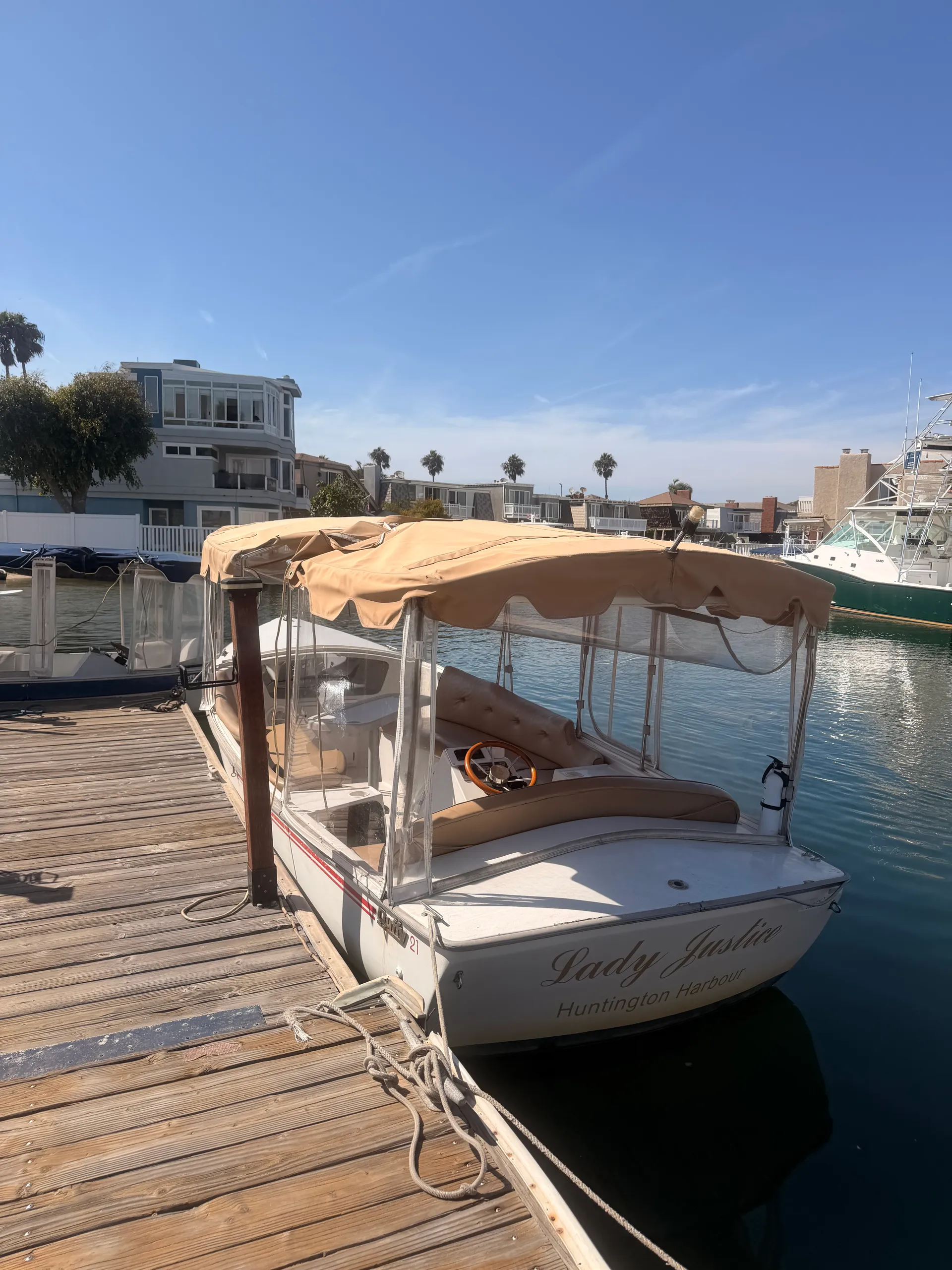 Duffy Electric Boat Co Cruiser in Huntington Beach, CA — photo 2