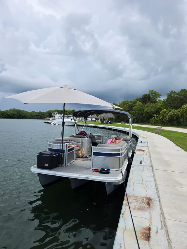 Rent a BENNINGTON MARINE pontoon in North Miami Beach, FL near me