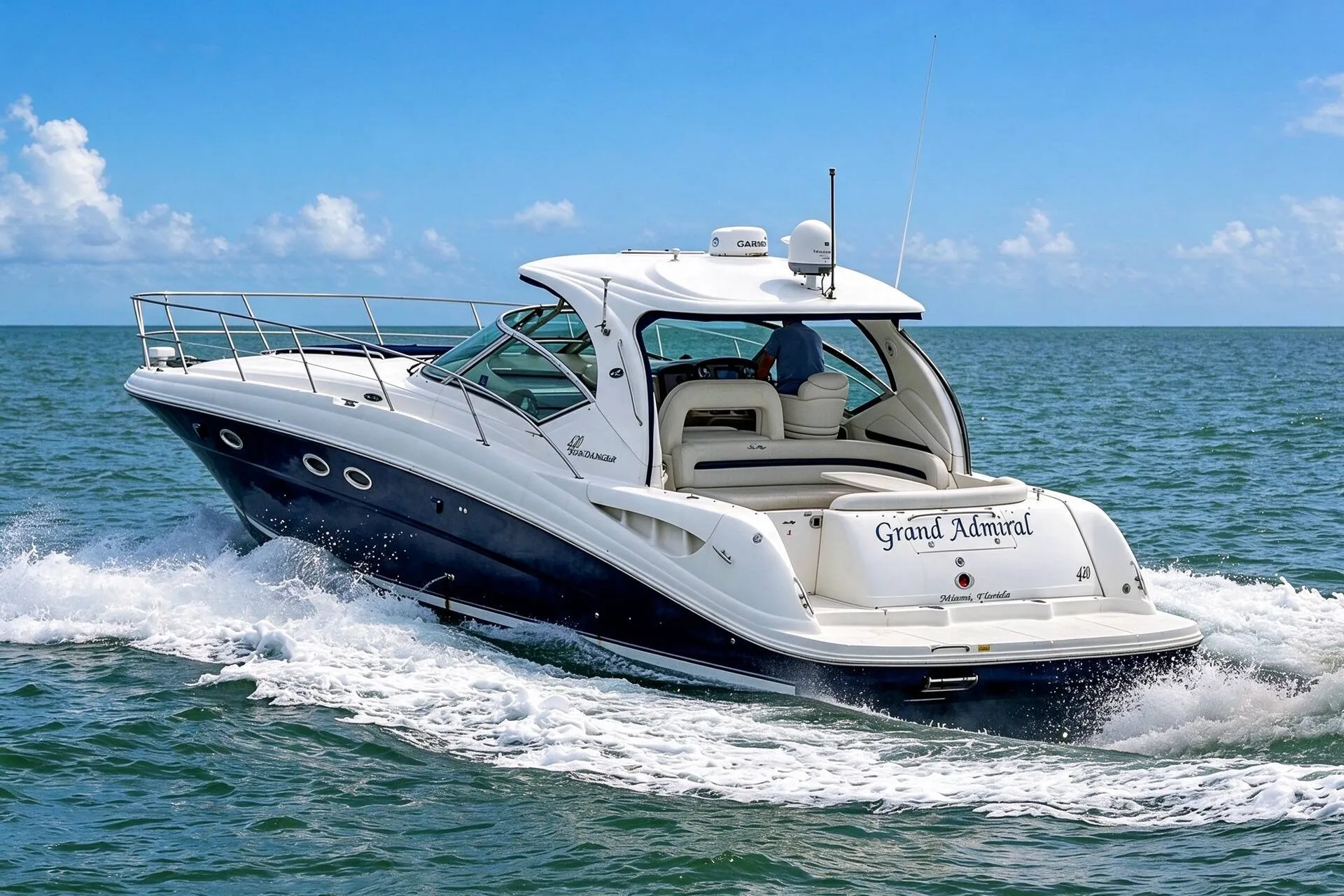 Sea Ray Boats 420 Sundancer in Key West, FL — photo 2