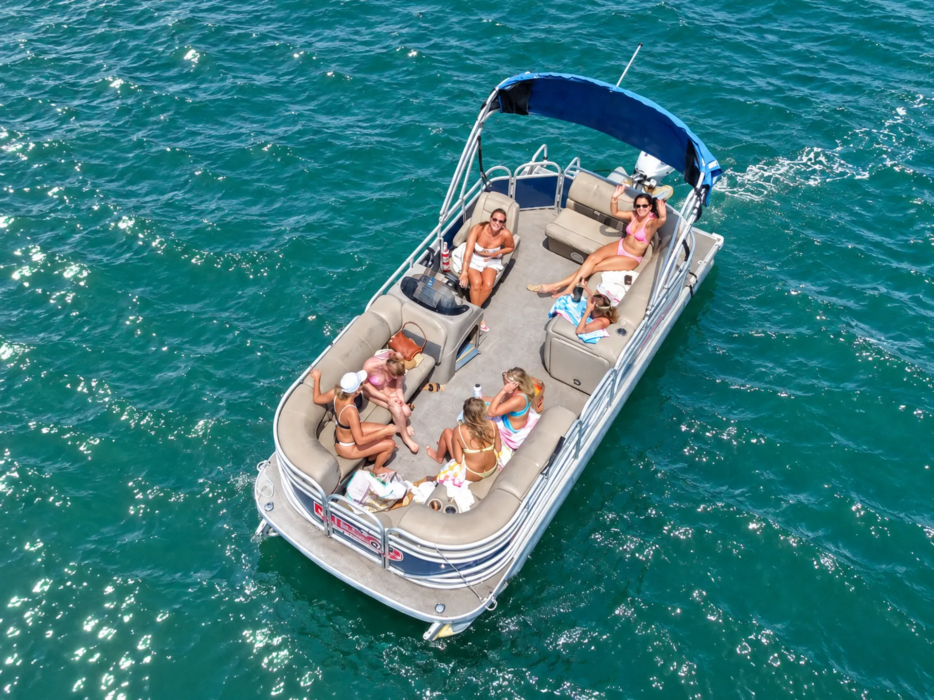 Cruise Mission Bay with Friends on a 10-Person Pontoon