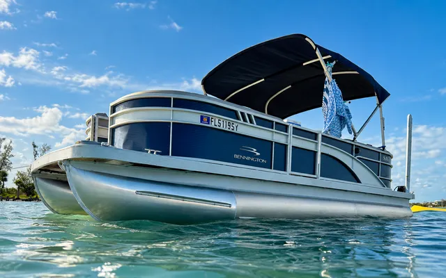 Rent a BENNINGTON MARINE pontoon in Holmes Beach, FL near me