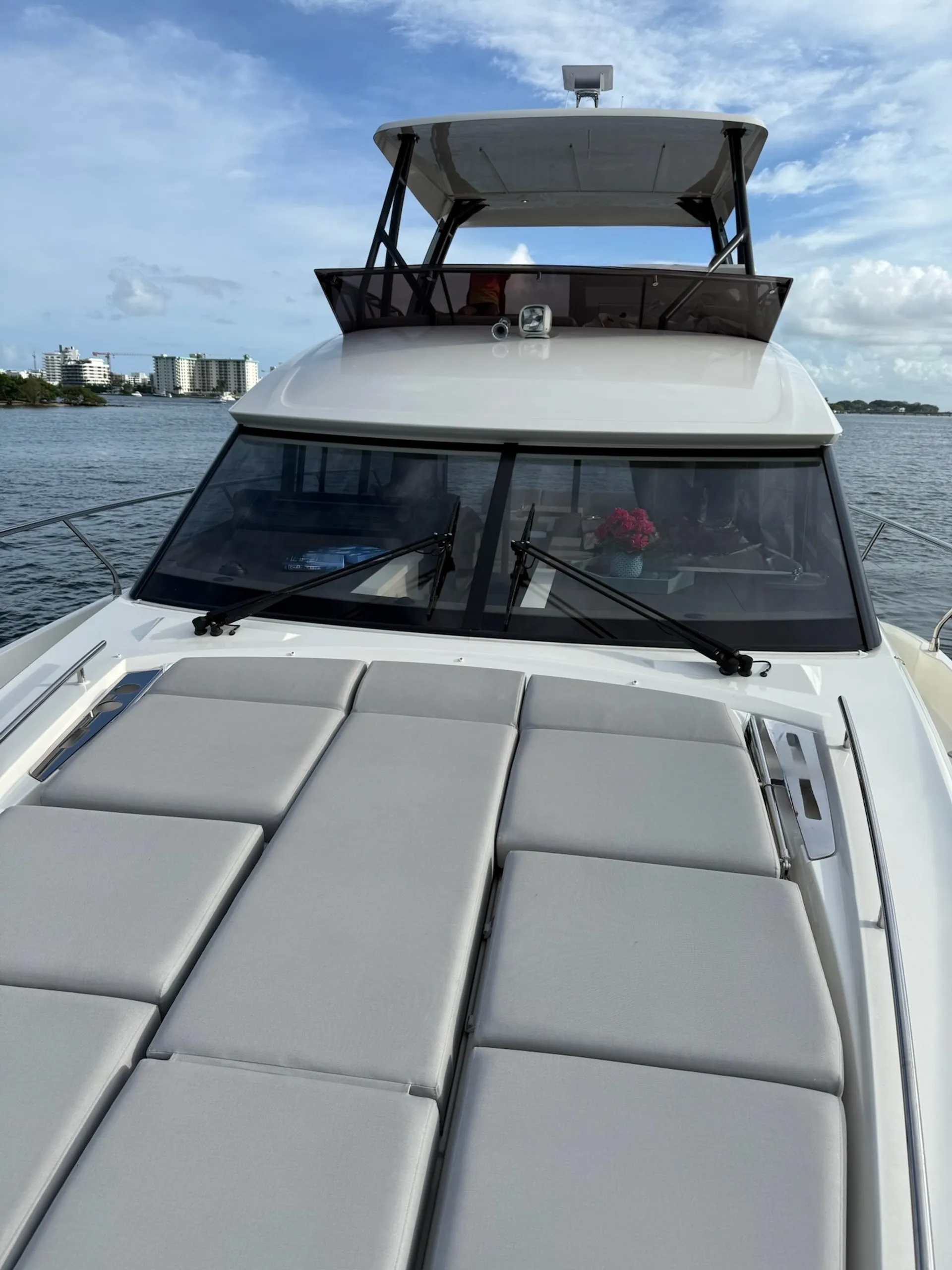 Beneteau USA Prestige 520 Flybridge  in North Miami, FL — photo 4