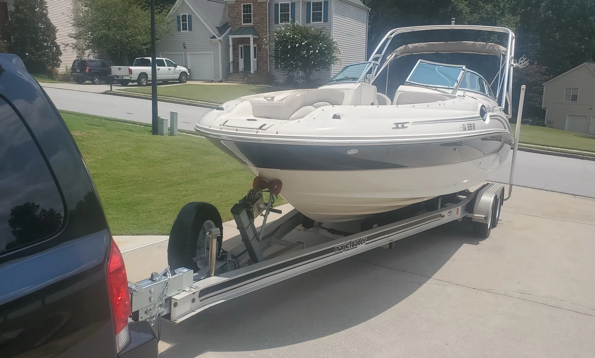 Sea Ray Boats 240 Sundeck in Buford, GA — photo 3