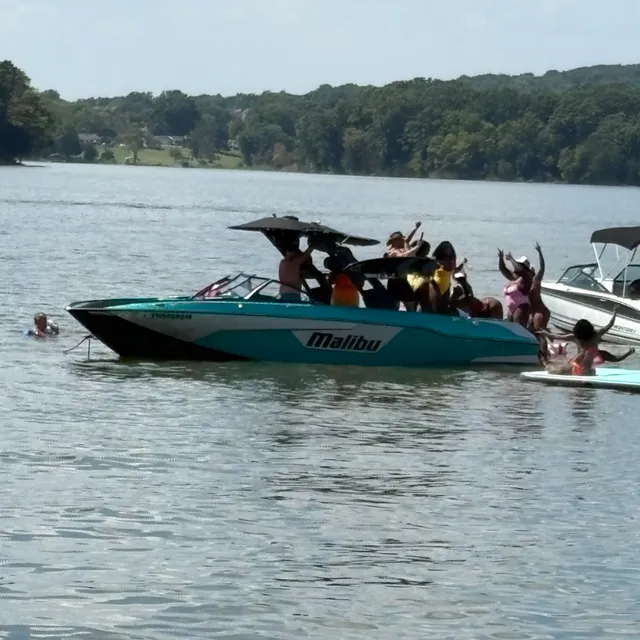 Rent a MALIBU BOATS ski and wakeboard in Hendersonville, TN near me