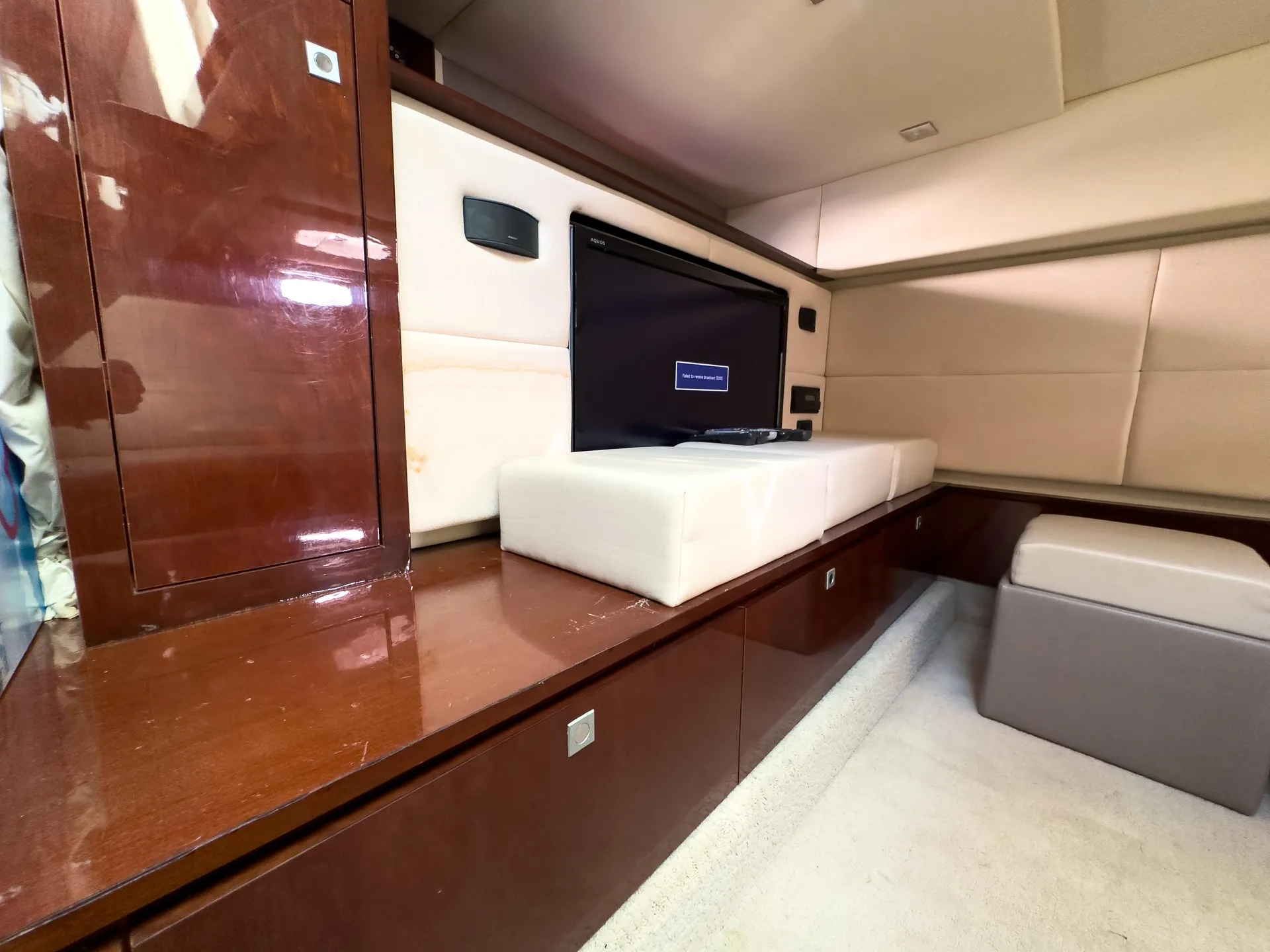 SEA RAY BOATS 450 SUNDANCER (ZEUS DRIVE) in Miami, FL — photo 10