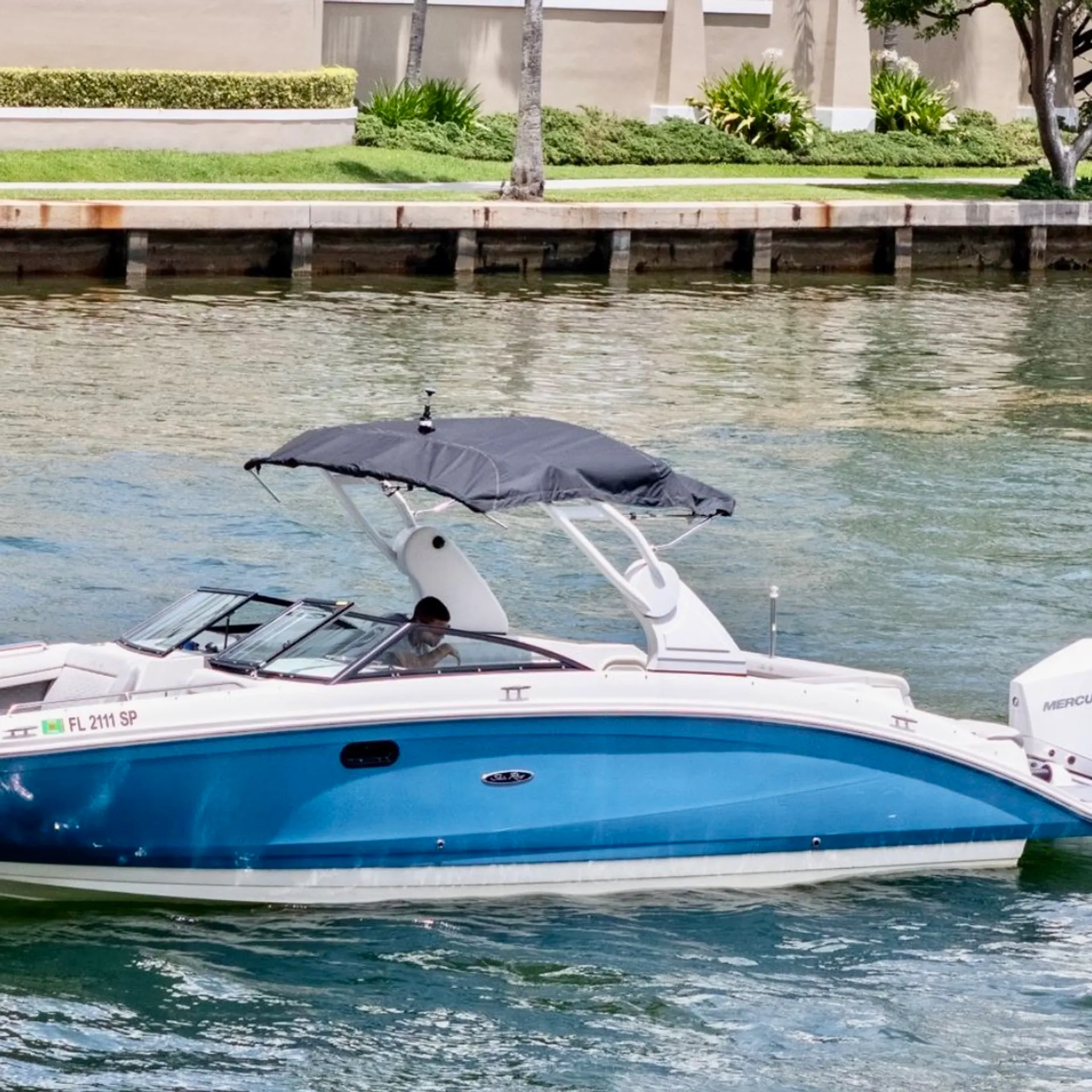 SEA RAY BOATS SDX 270 in Miami, FL — photo 2