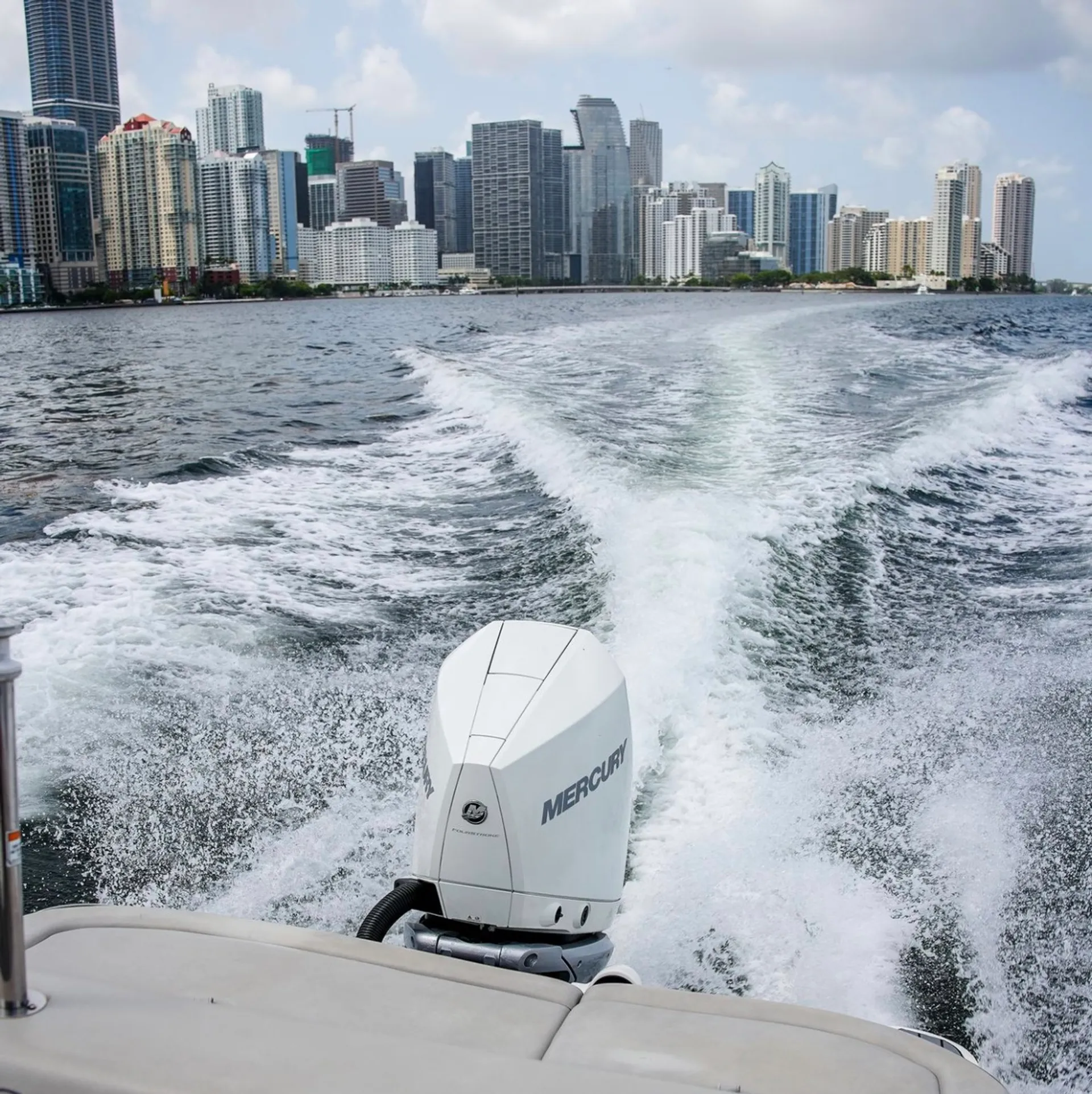 Miami Bay Cruise & Sandbar Adventure | Captain Included, Up to 12 ppl
